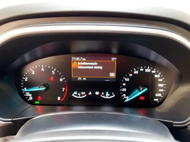 Ford Focus view 7