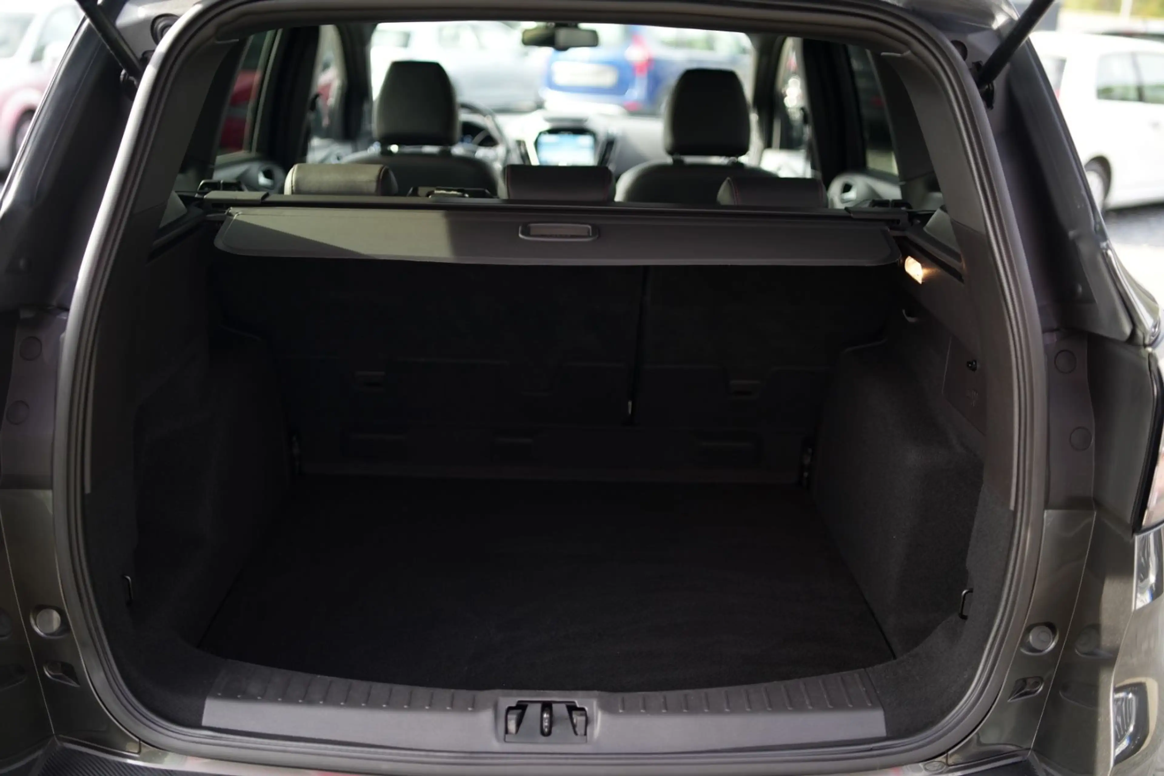 Ford Kuga AWD ST-Line Kamera Sitz&Lenkradheizung Navi — photo 9