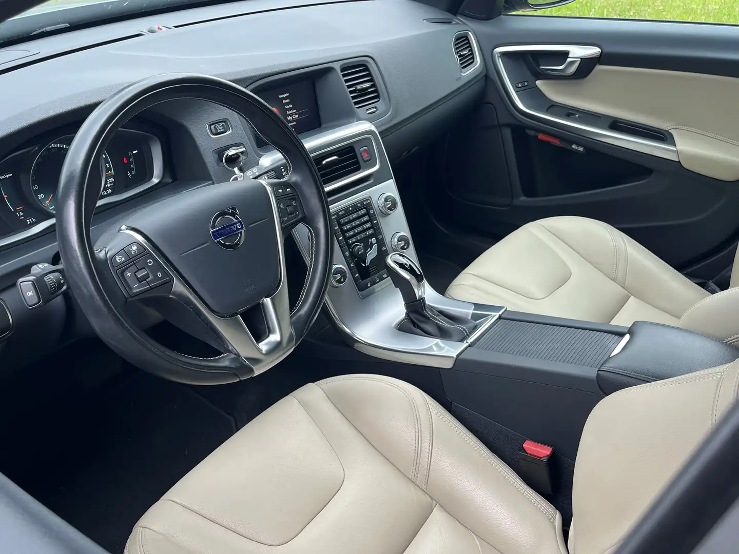 Volvo V60 2.0 T4 Polar+ Dynamic | ACC | Camera | Leder | BLI Blauw - 2
