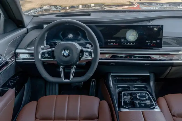 BMW M view 8