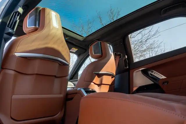 BMW M view 14