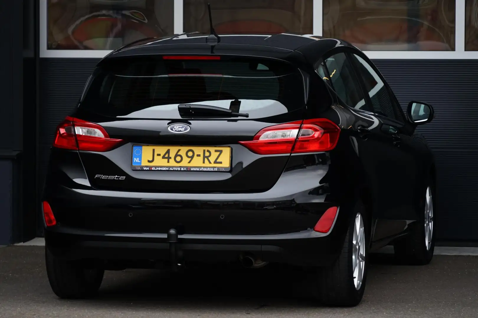 Ford Fiesta 1.0 EcoBoost Titanium, trekhaak, CarPlay, cruise Noir - 2