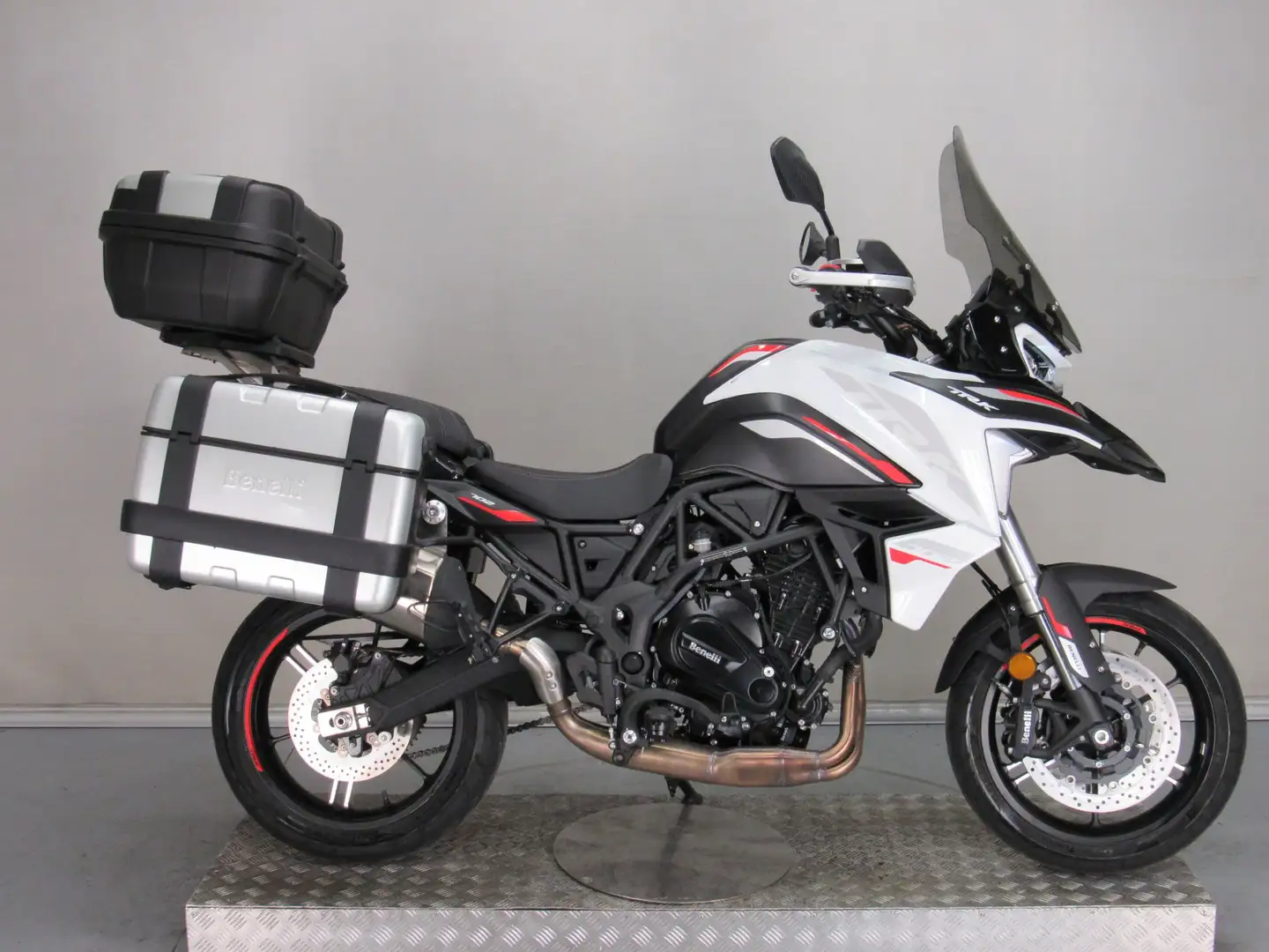 Benelli TRK 702 ABS Bianco - 1