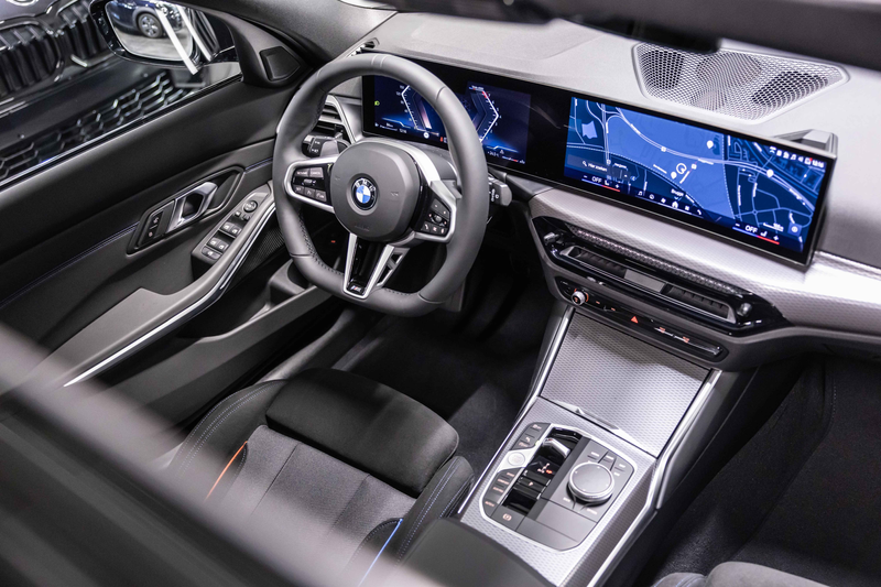 BMW 318 318i Touring M Sport PANO | HIFI| PA — photo 12