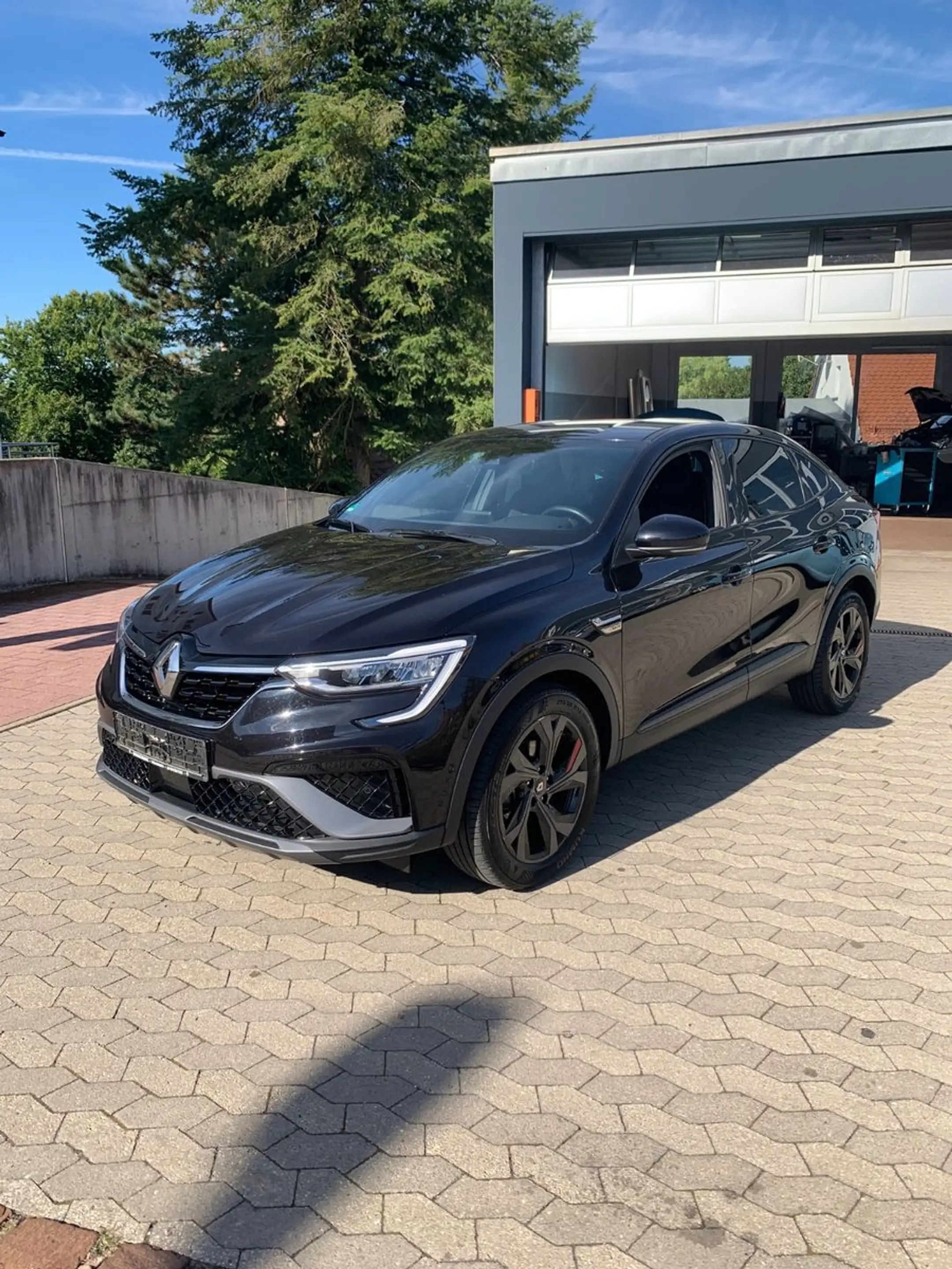 Renault Arkana R.S. Line  E-TECH 145 — photo 2