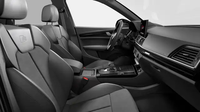 Audi Q5 view 6