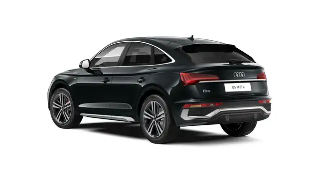 Audi Q5 view 3