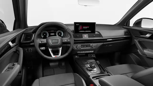 Audi Q5 view 8