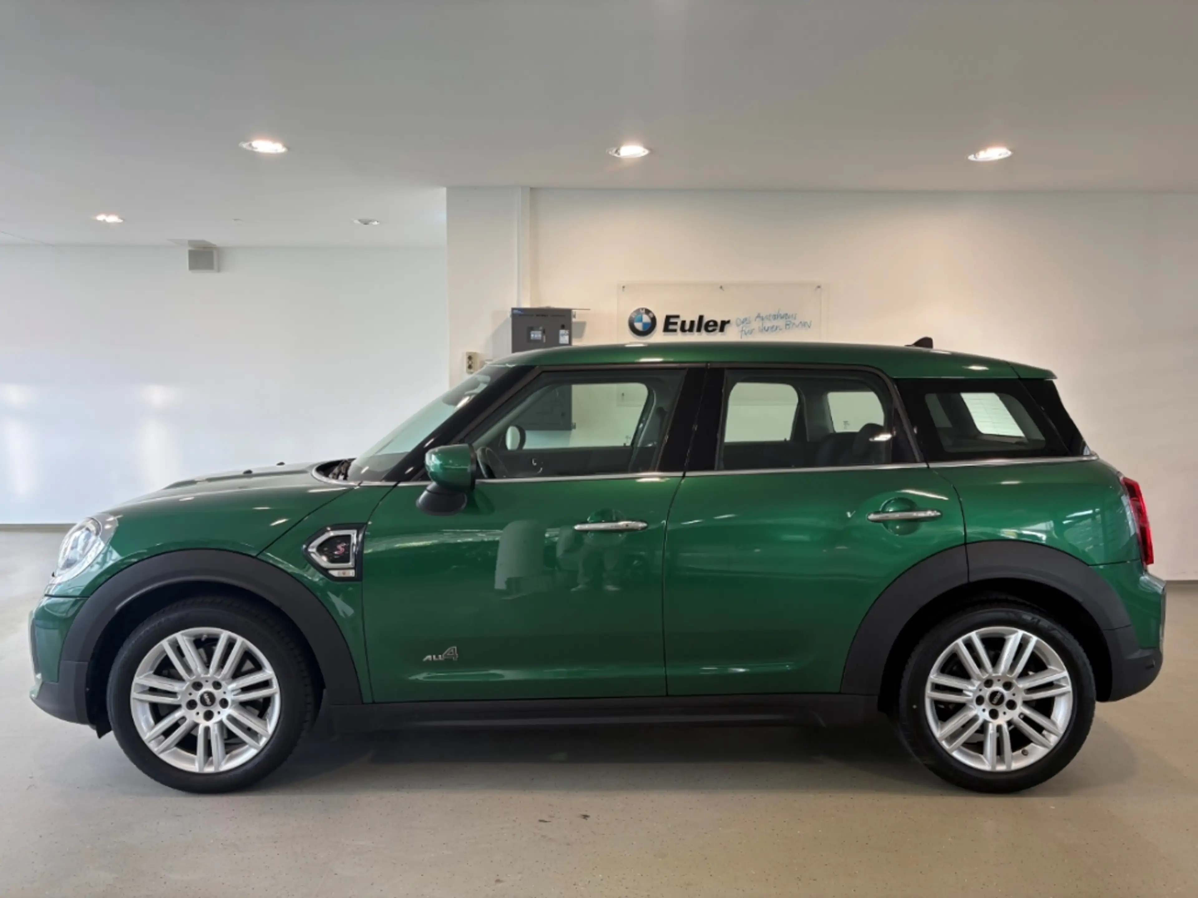 MINI Cooper S Countryman ALL4 Navi Digitales Cockpit LED Kurvenlicht Mehrzo — photo 5