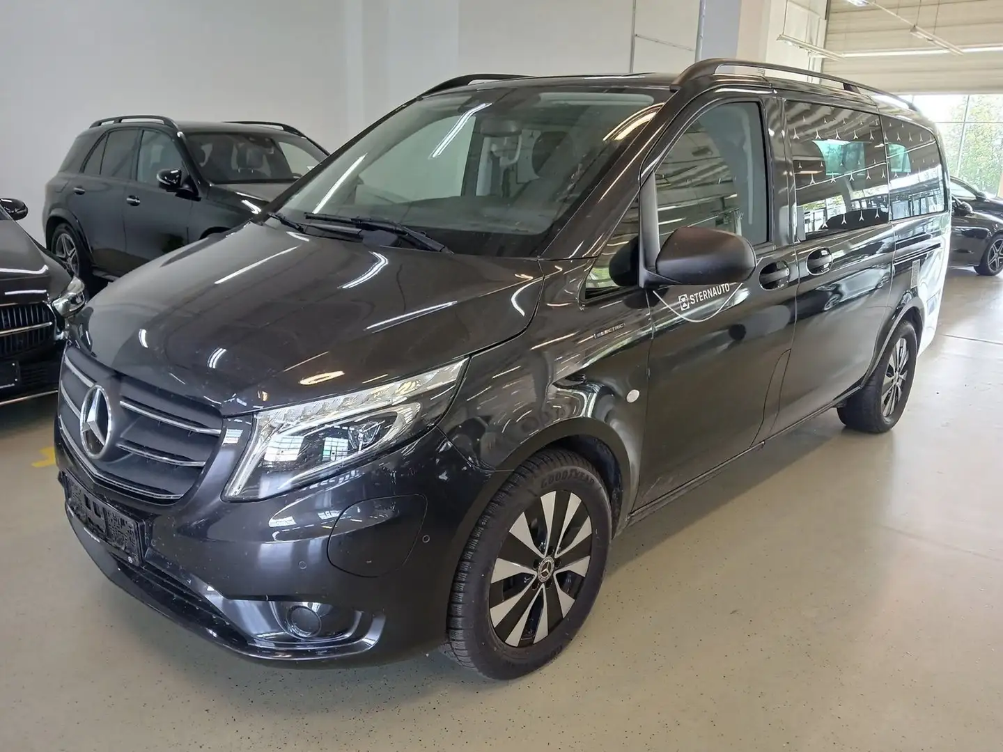 Mercedes-Benz Vito Tourer eVito 129 Pro lang NAVI/LED/RFK/LANE/DAB Gris - 2