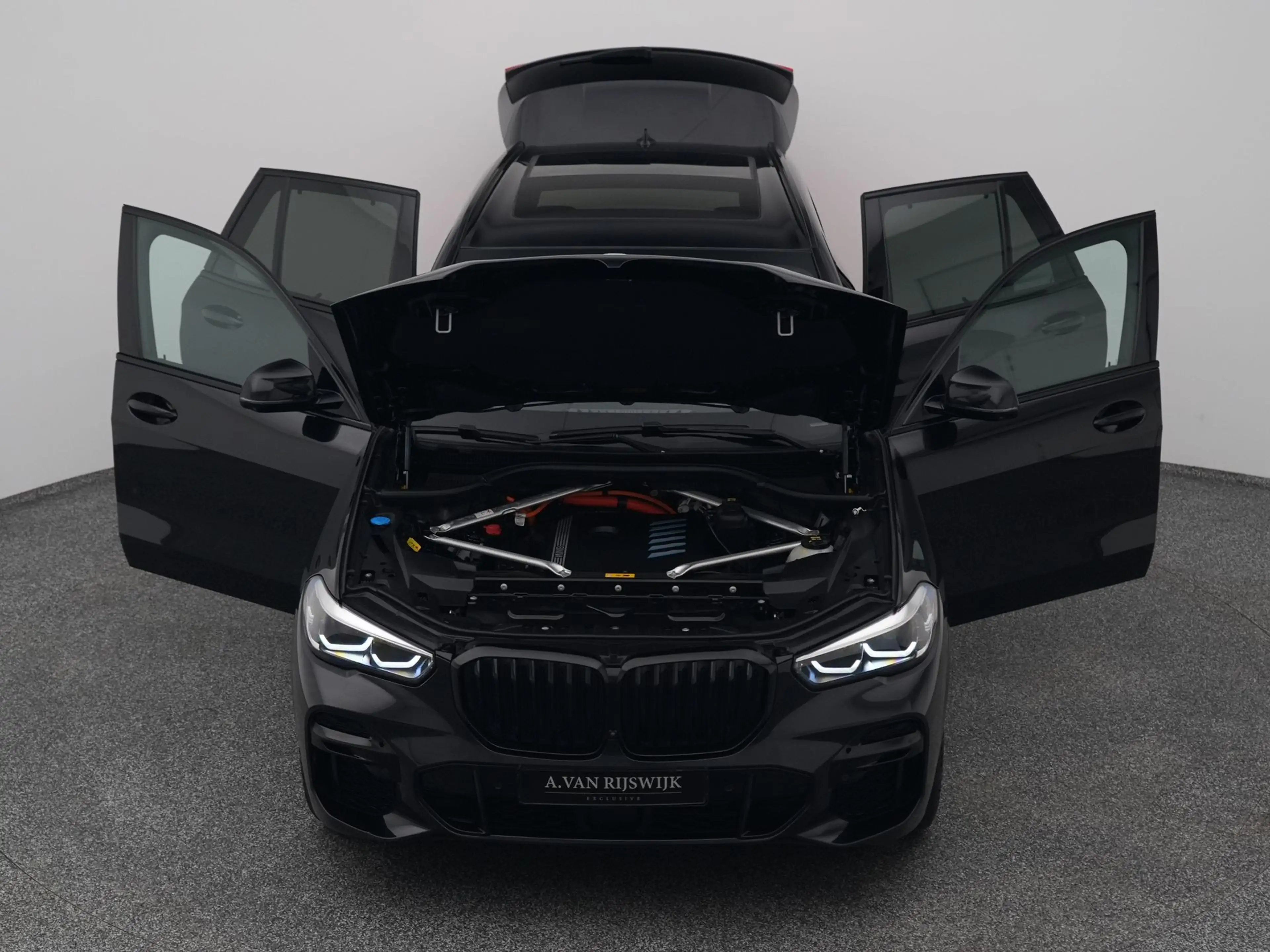 BMW X5 xDrive45e High Executive M-Sport | PANO | 360° | H — photo 27