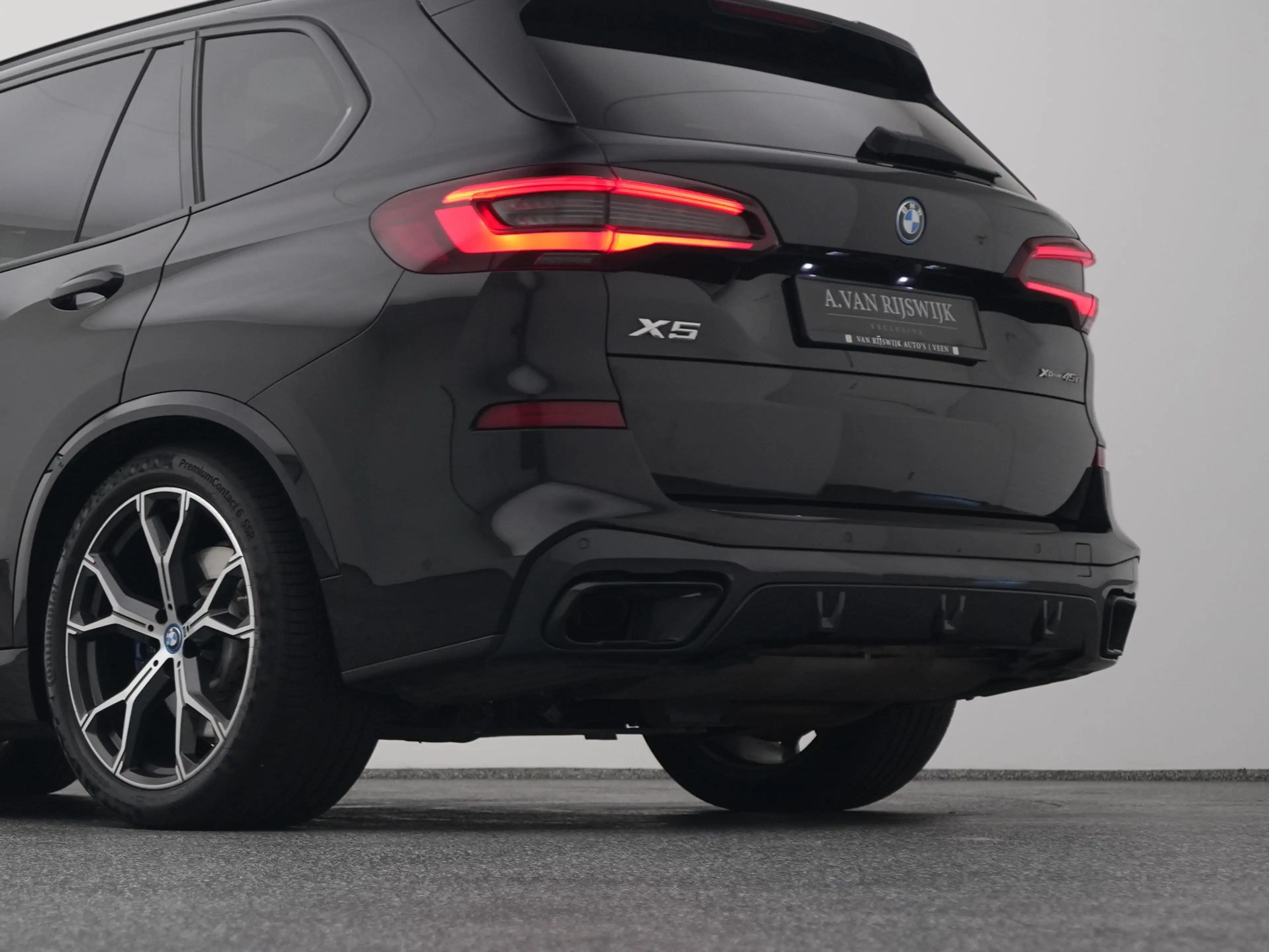 BMW X5 xDrive45e High Executive M-Sport | PANO | 360° | H — photo 22