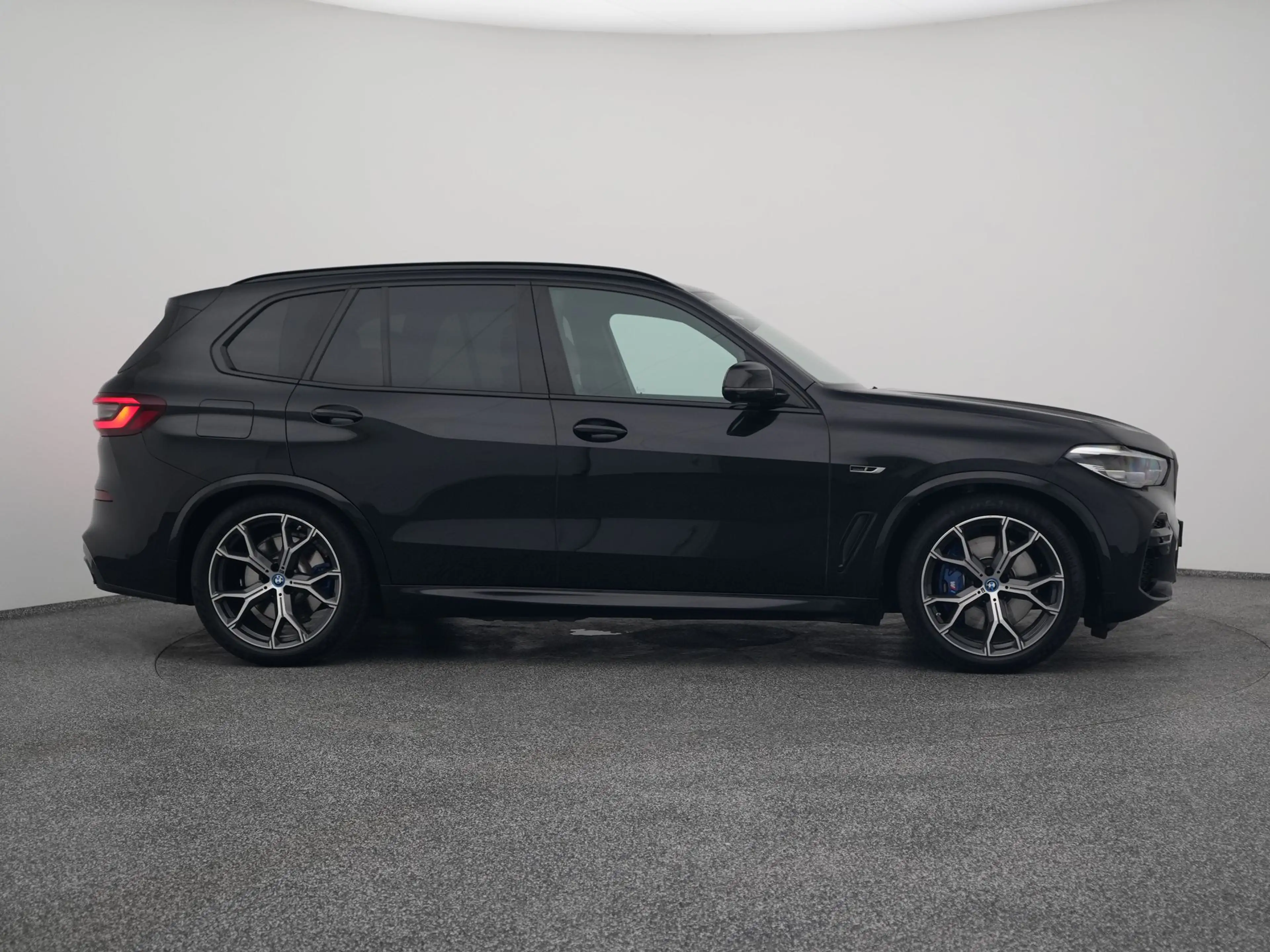 BMW X5 xDrive45e High Executive M-Sport | PANO | 360° | H — photo 14
