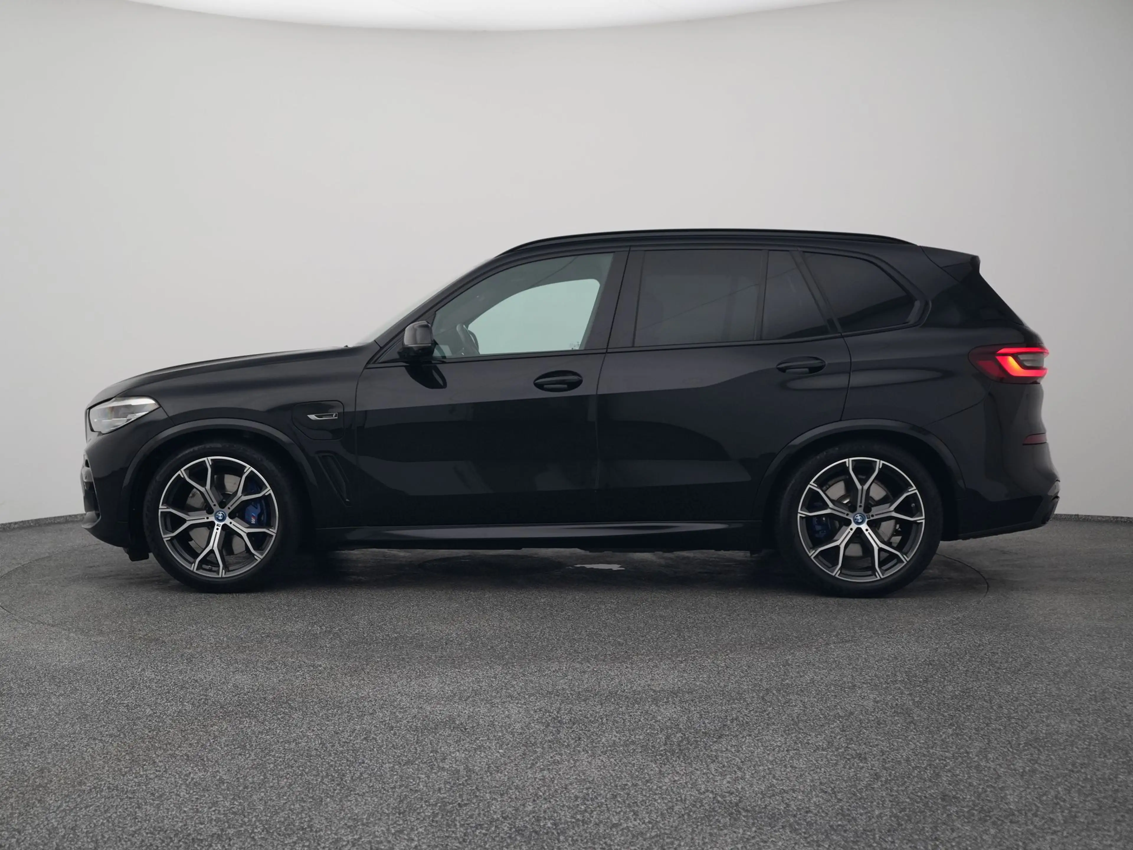 BMW X5 xDrive45e High Executive M-Sport | PANO | 360° | H — photo 13