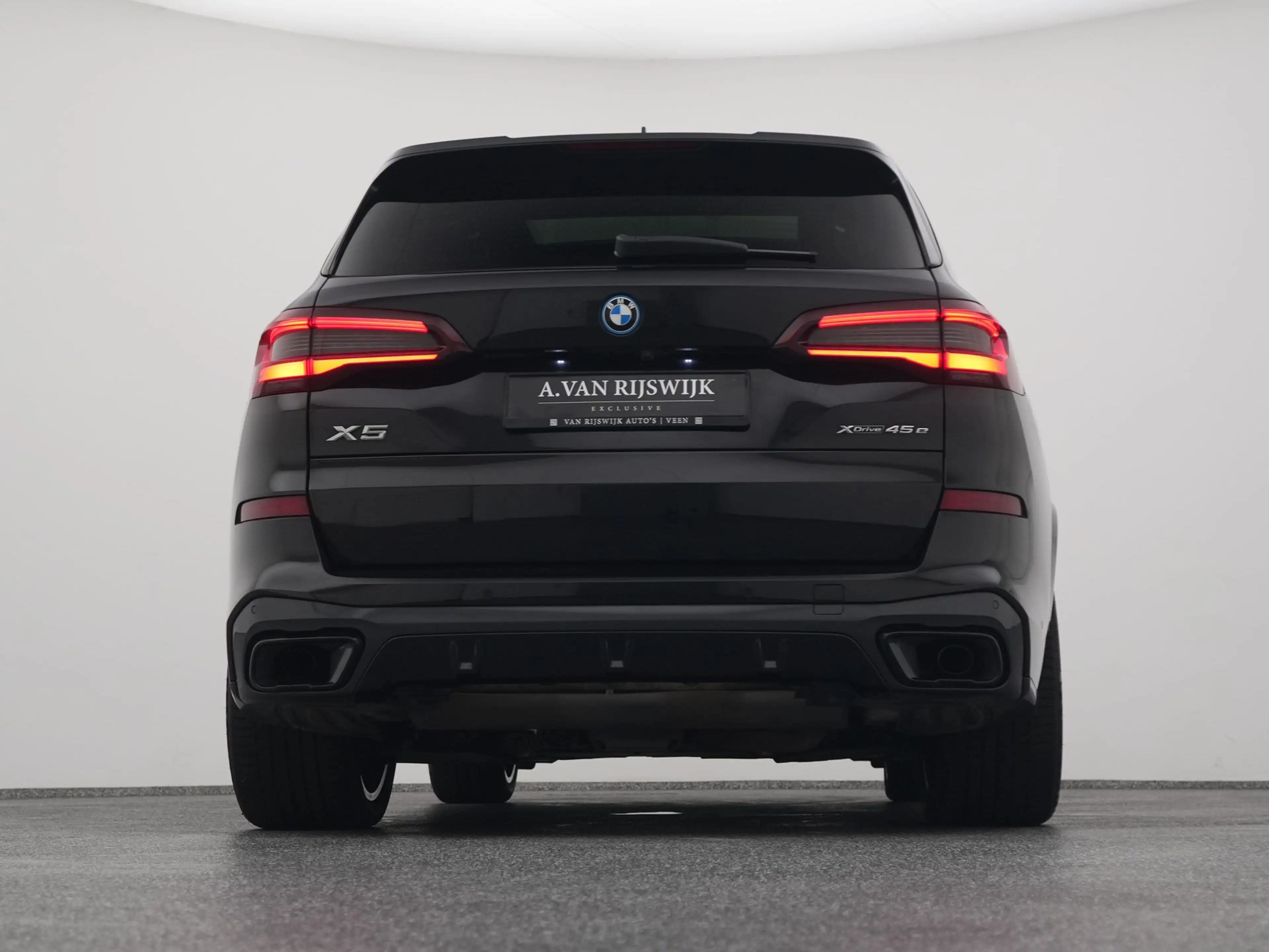 BMW X5 xDrive45e High Executive M-Sport | PANO | 360° | H — photo 36