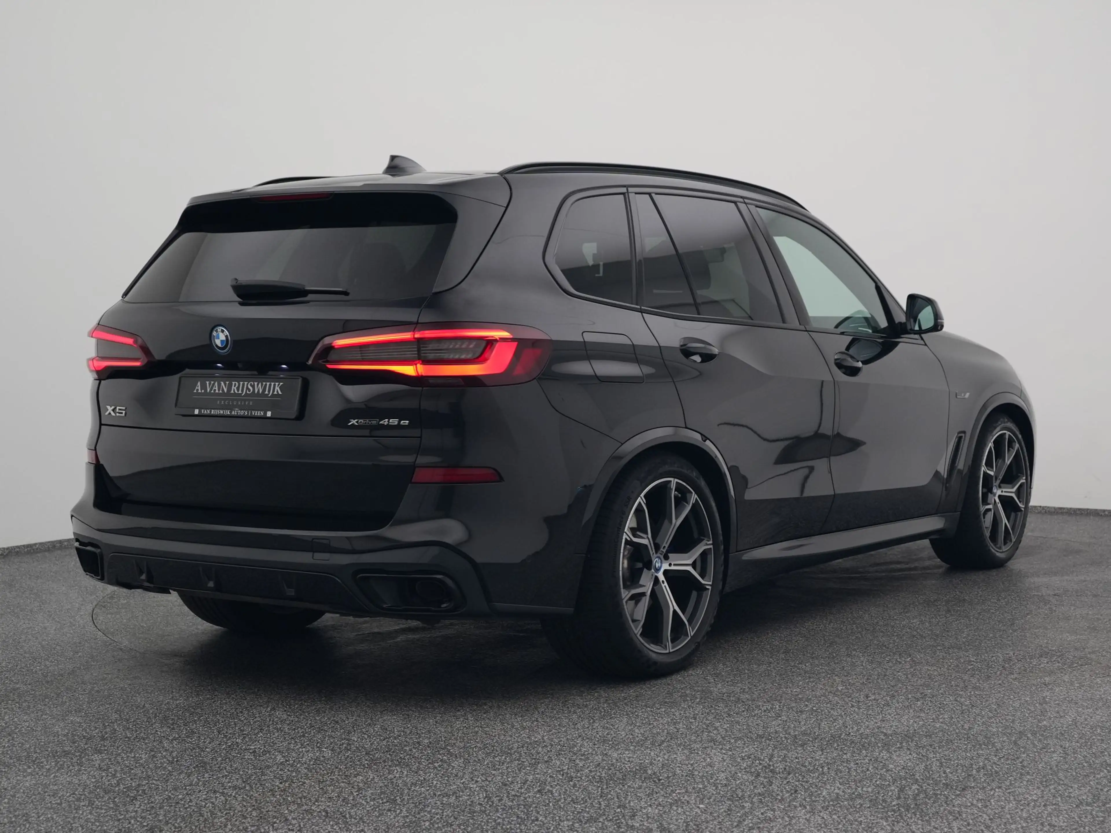 BMW X5 xDrive45e High Executive M-Sport | PANO | 360° | H — photo 6