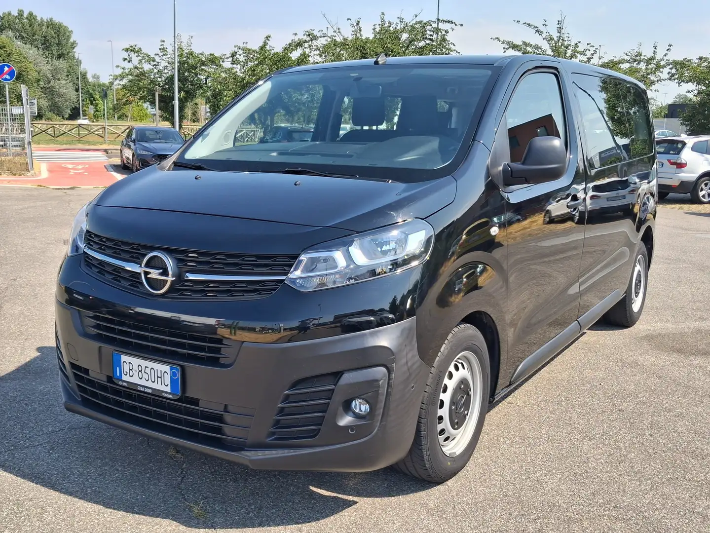 Opel Vivaro 1.5 diesel 120cv L2h1 9 posti Noir - 1