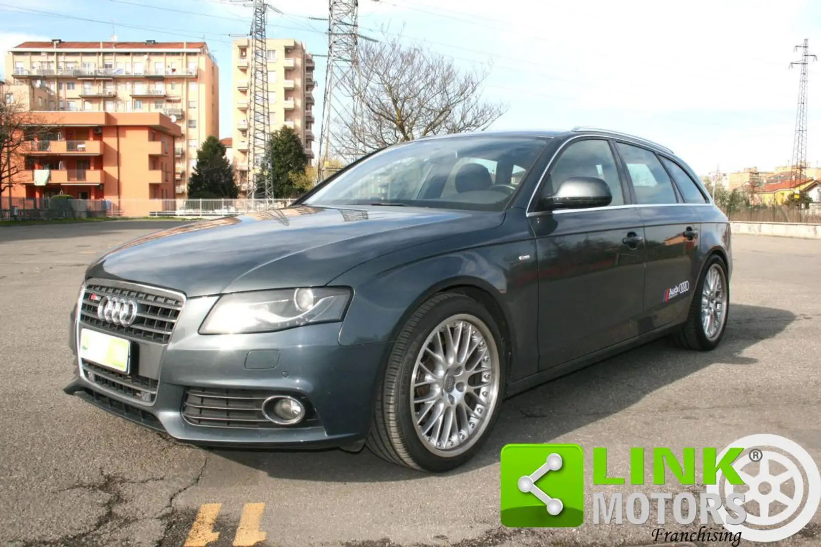 Audi A4 Avant 2.0 TDI 143CV F.AP. multitronic Advanced Blau - 1