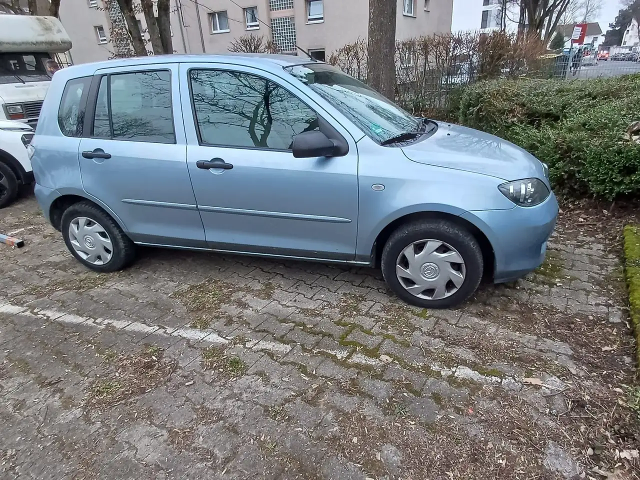Mazda 2