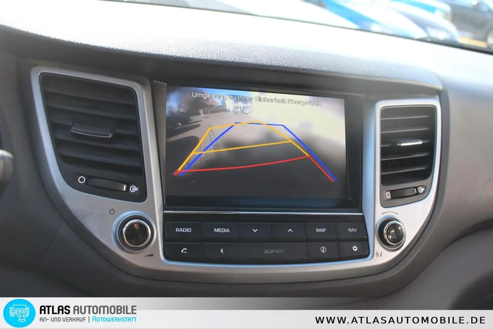 Hyundai TUCSON 2.0 CRDi Advantage 4WD Navigation=LED Blau - 2