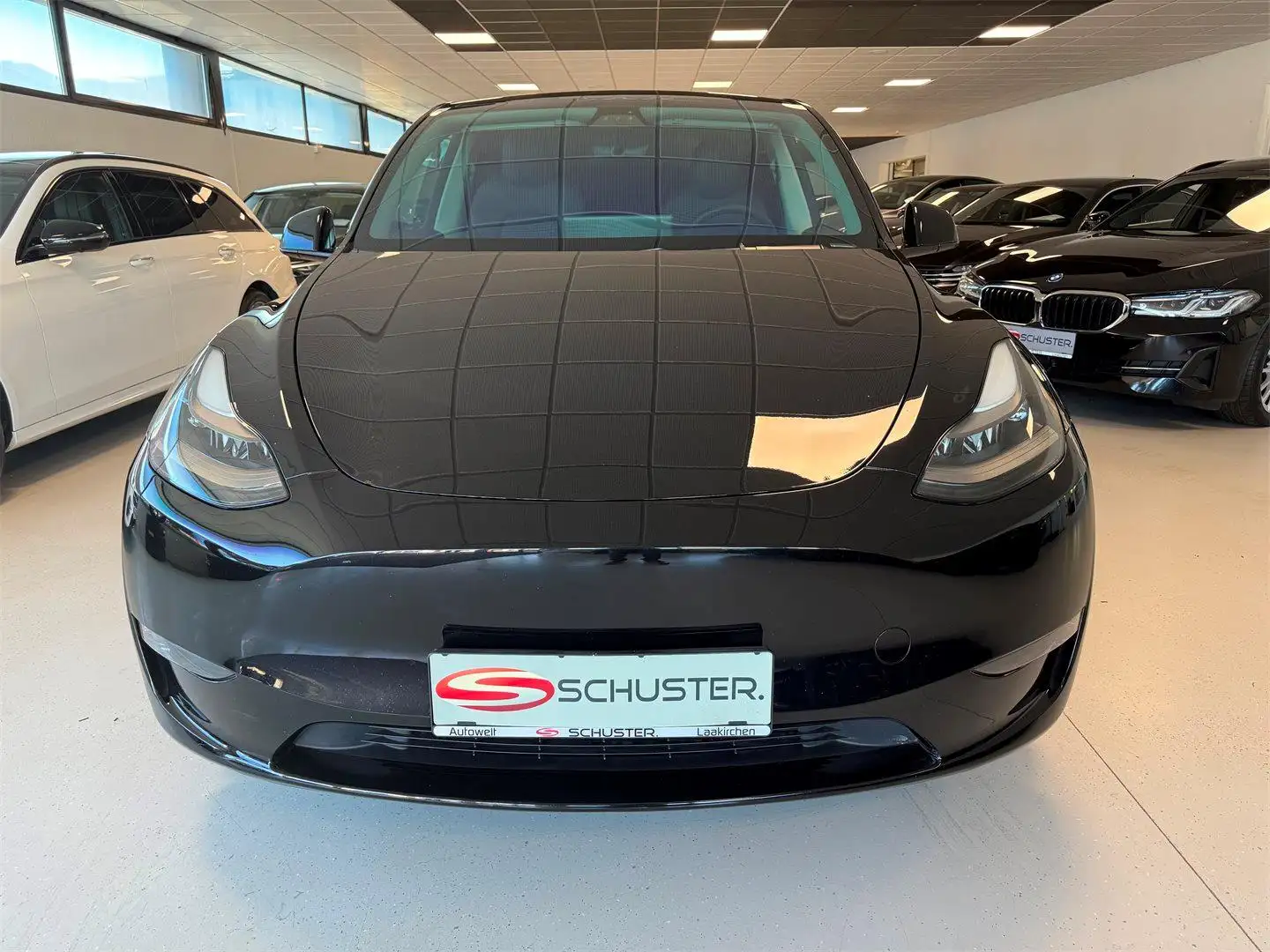 Tesla Model Y AWD Performance Brandenburg *All Black* Noir - 2