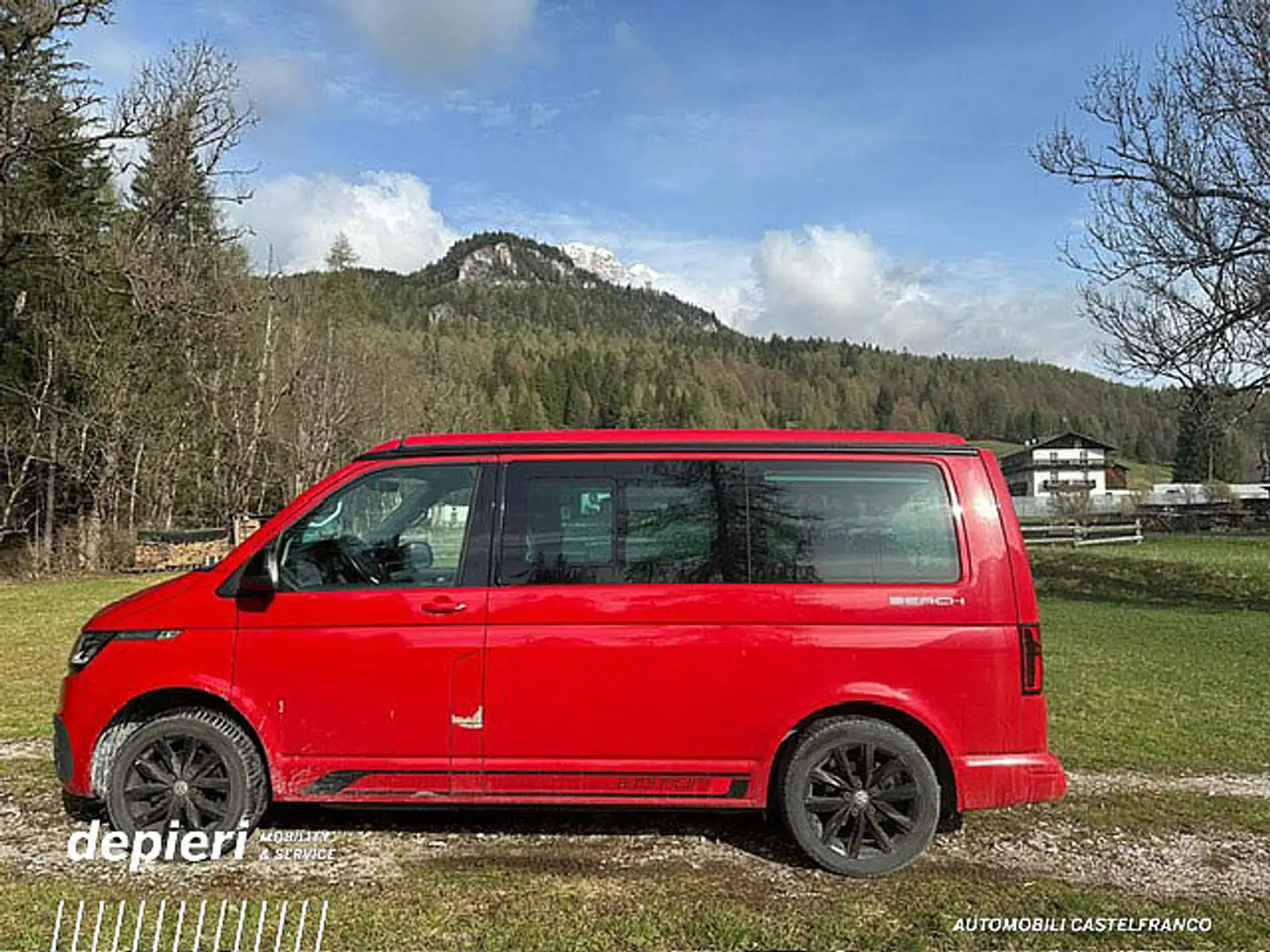 Volkswagen T6.1 California 2.0 TDI DSG 4Motion Beach Camper Edition PC 5p Rojo - 1