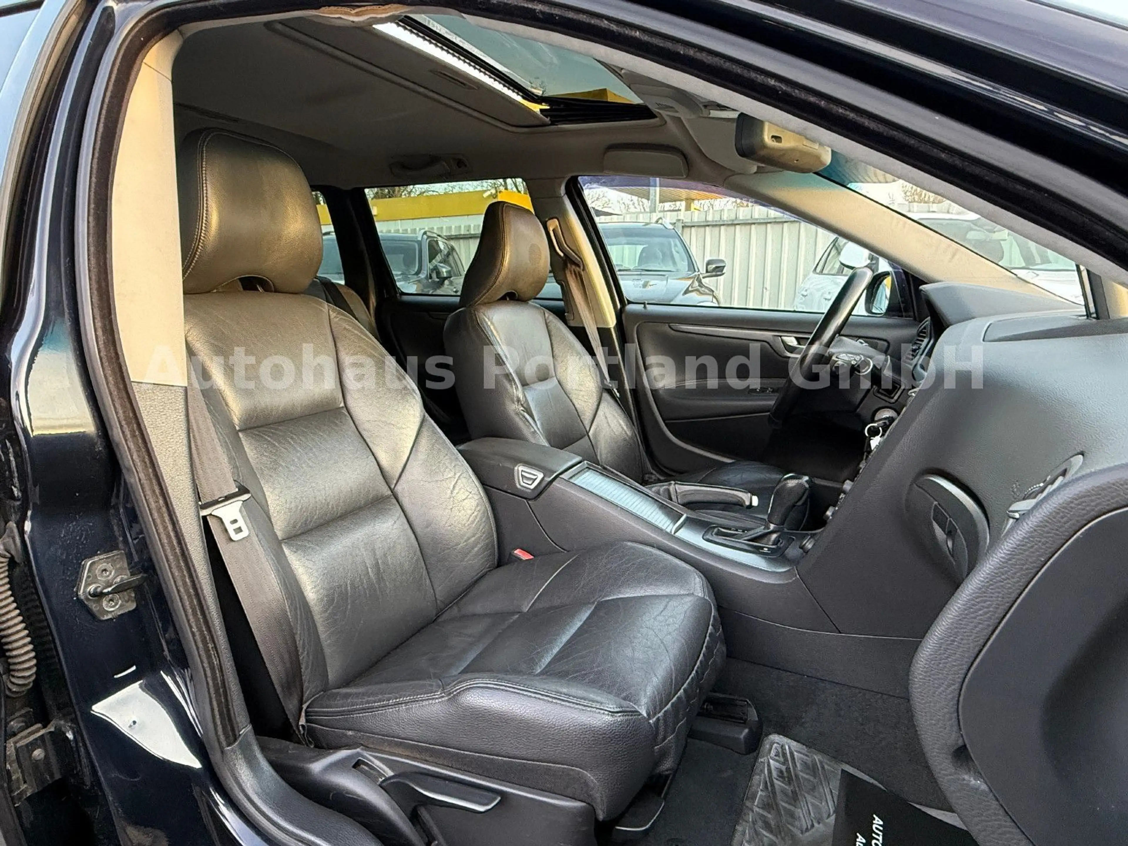 Volvo V70 2.0 T Edition Sport 5 Zylinder/S-Heft/S-Dach — photo 15