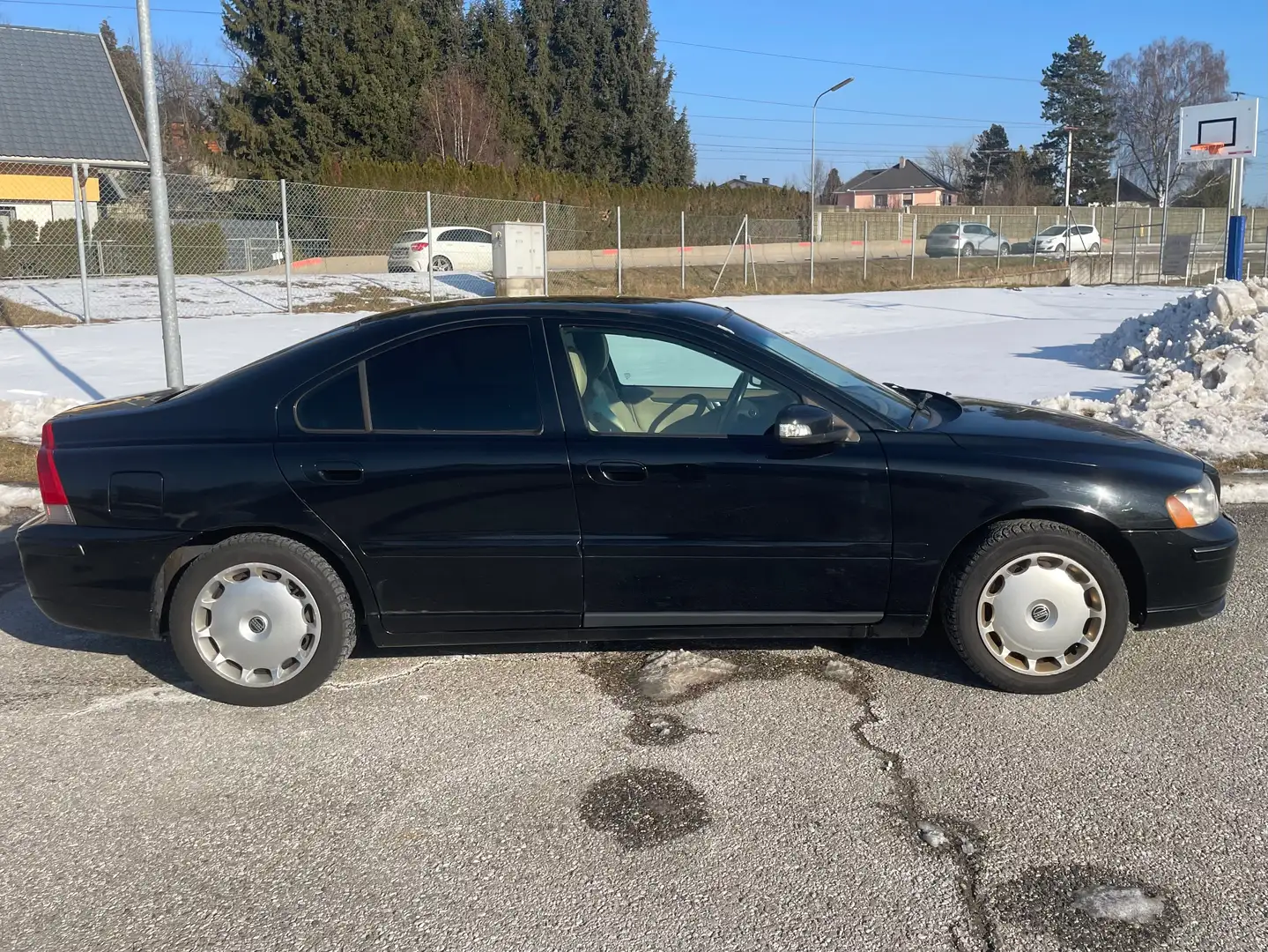 Volvo S60 S60 Momentum 2,4D Momentum Schwarz - 2