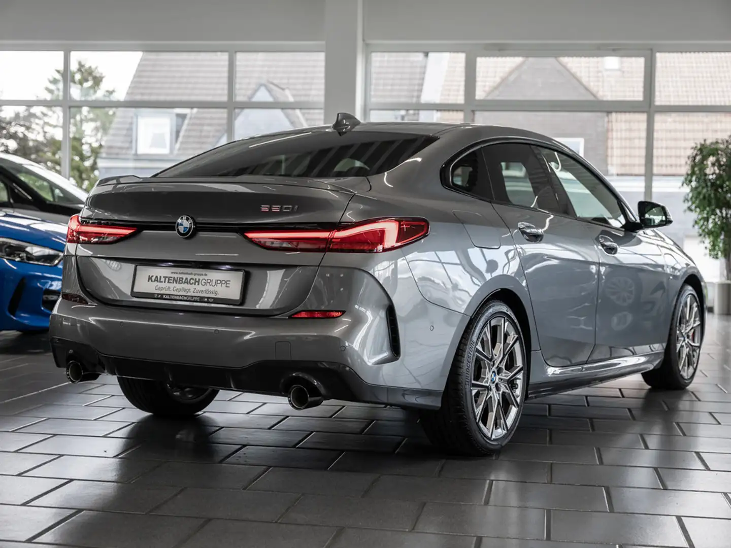 BMW 220 i Gran Coupe M-Sport Pro PANO AHK HUD Pro Grau - 2