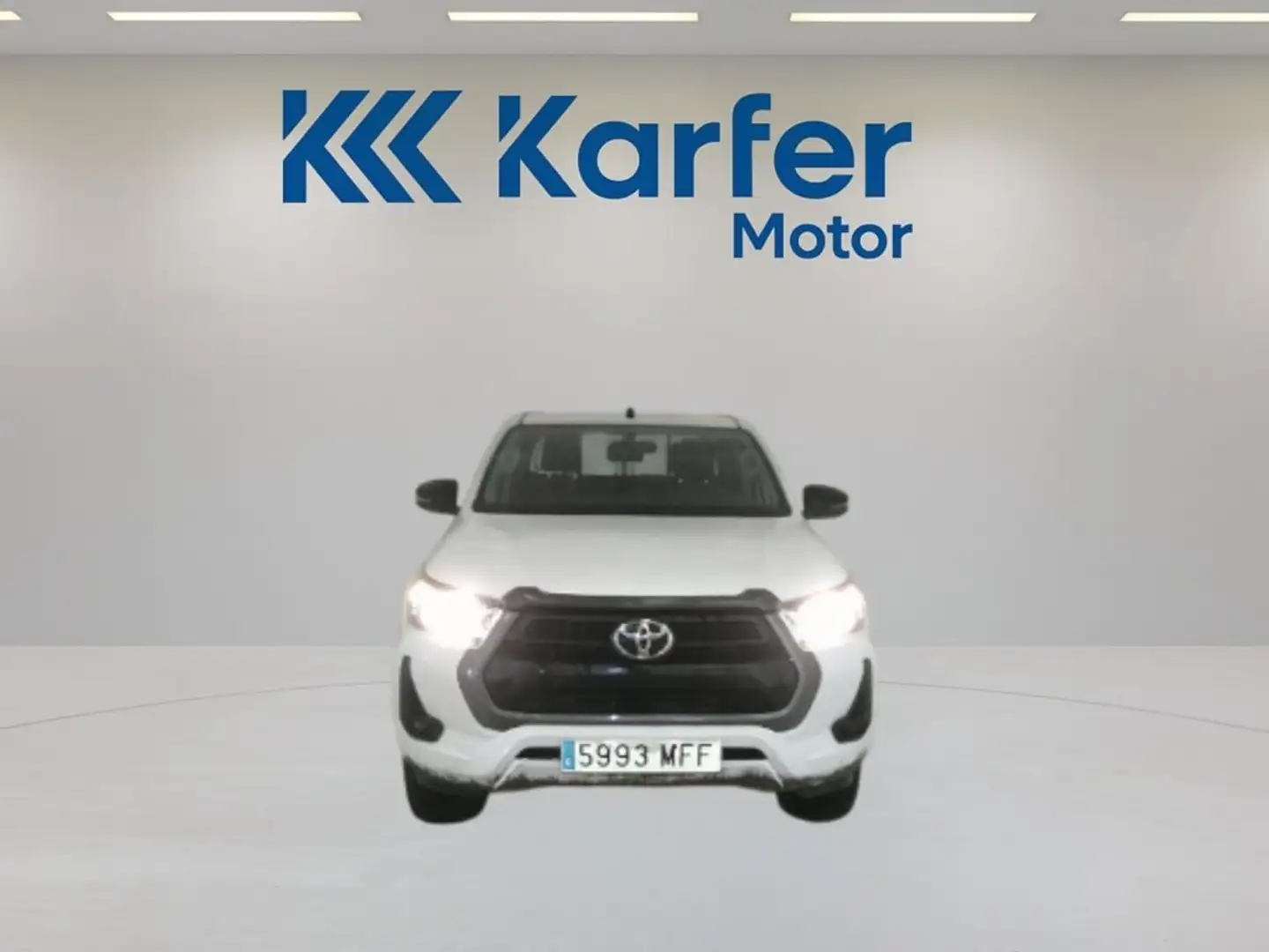 Toyota Hilux 2.4 D-4D Cabina Doble GX Blanco - 2