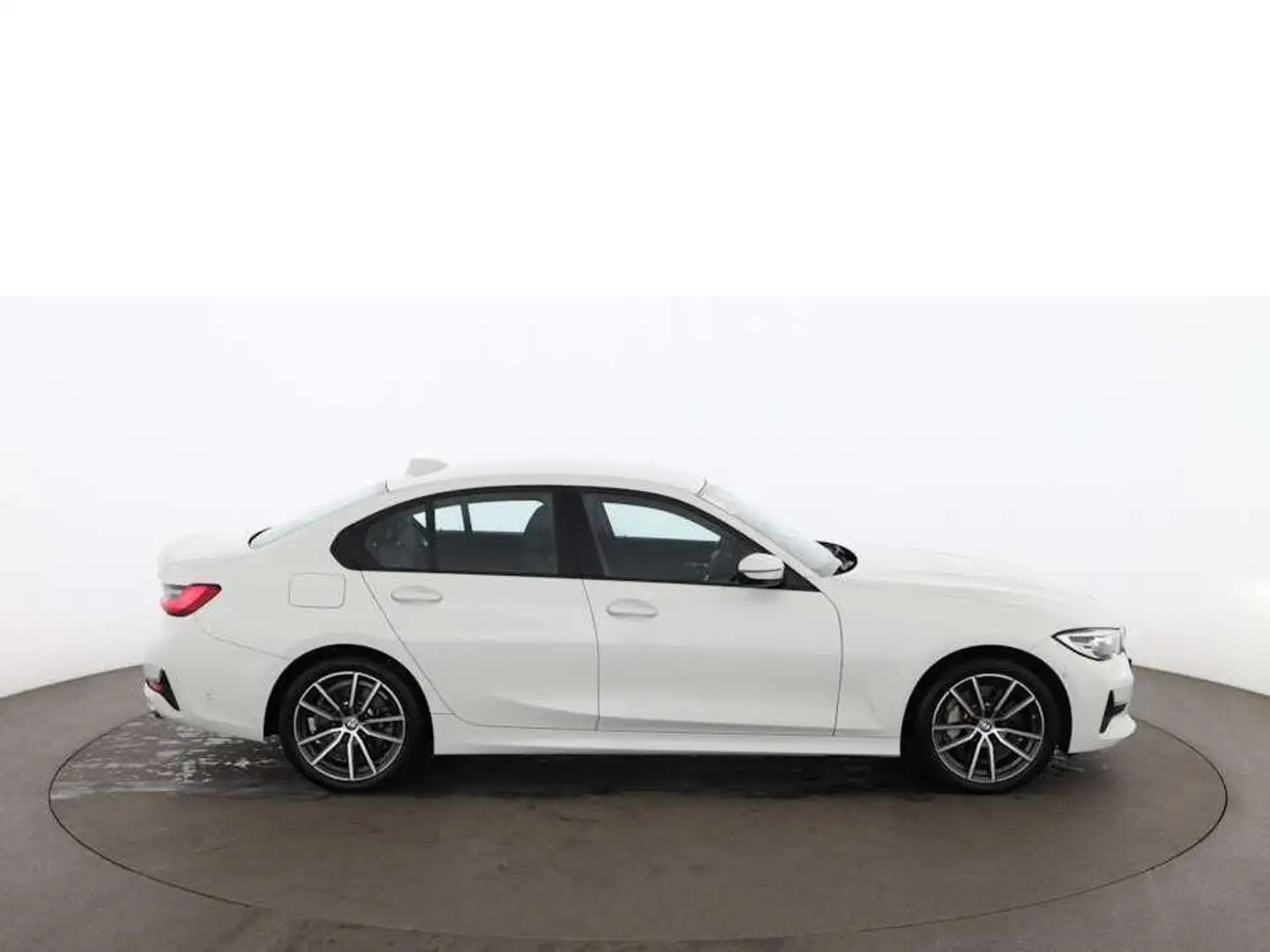 BMW 330 e Advantage Aut LED LEDER NAVI R-CAM SITZHZG Wit - 2