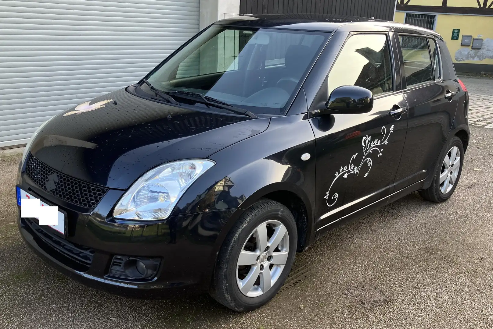 Suzuki Swift Snow 4x4 allrad AHK Klimaautomatic Schwarz - 1