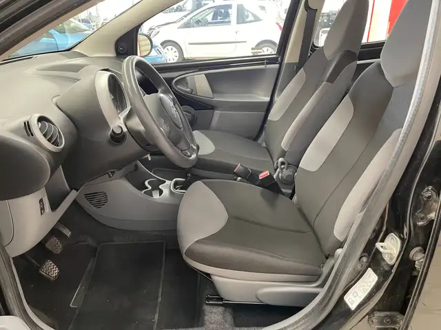 Citroen C1 view 8