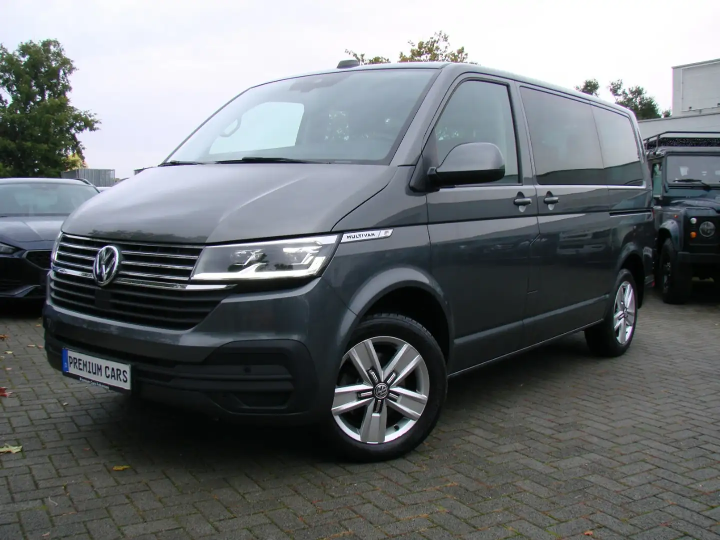 Volkswagen T6.1 Multivan 2.0TDI Comfortline LED Navi ACC Grau - 2