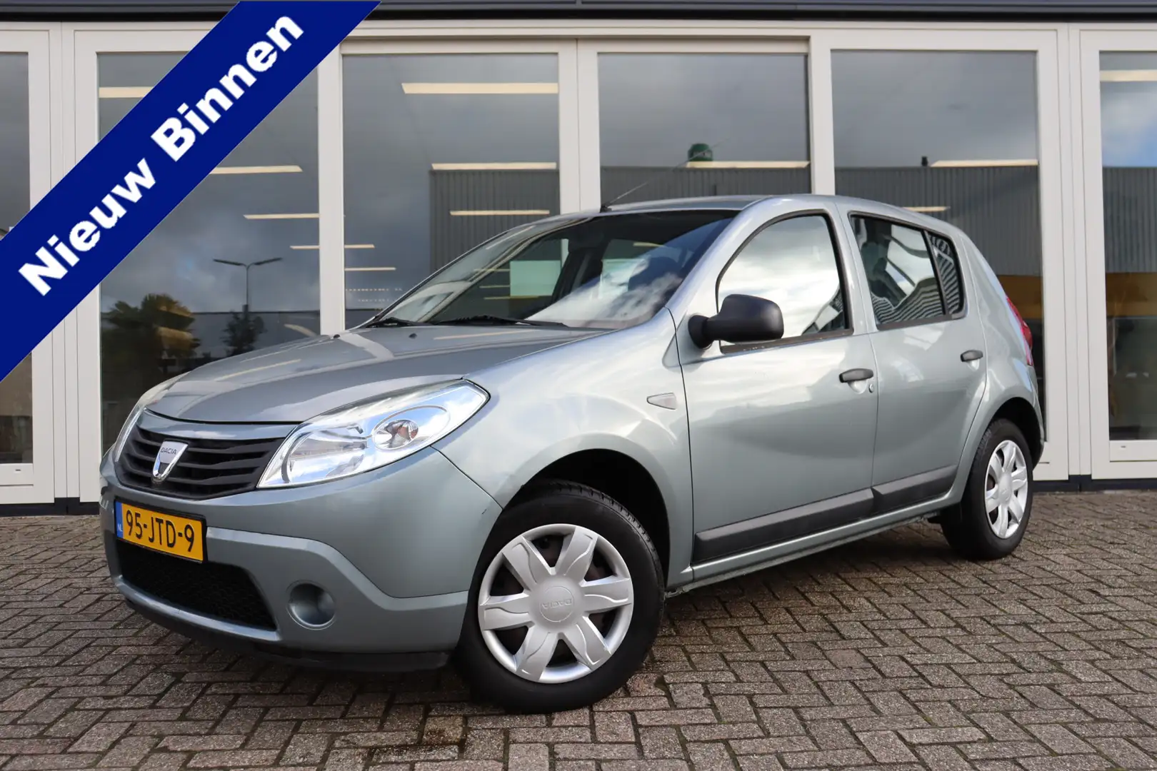 Dacia Sandero 1.2 Ambiance, Airco, Prijs Is Rijklaar Grijs - 1