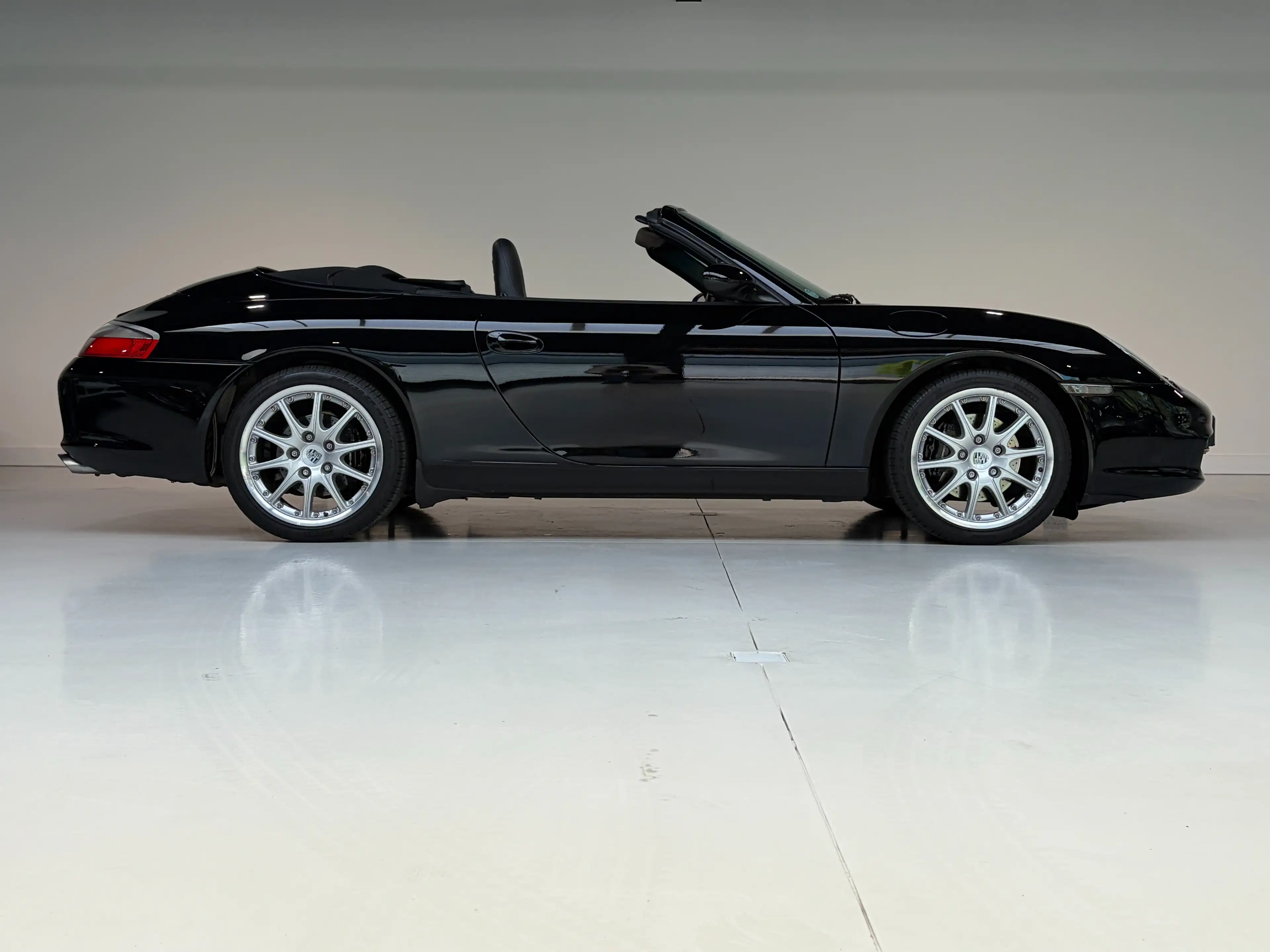 Porsche 996 Carrera Cabriolet Orig. NL — photo 13