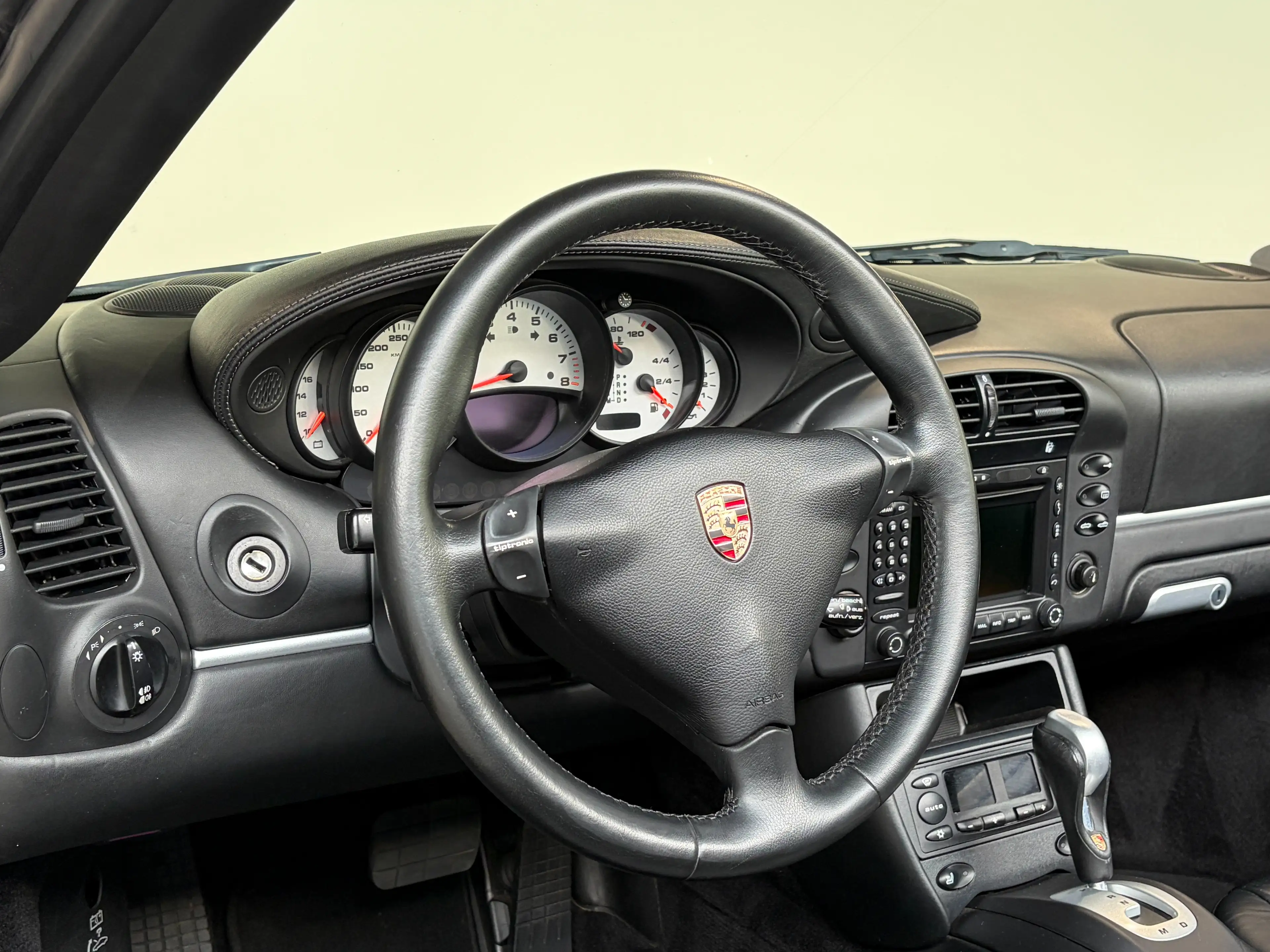 Porsche 996 Carrera Cabriolet Orig. NL — photo 4