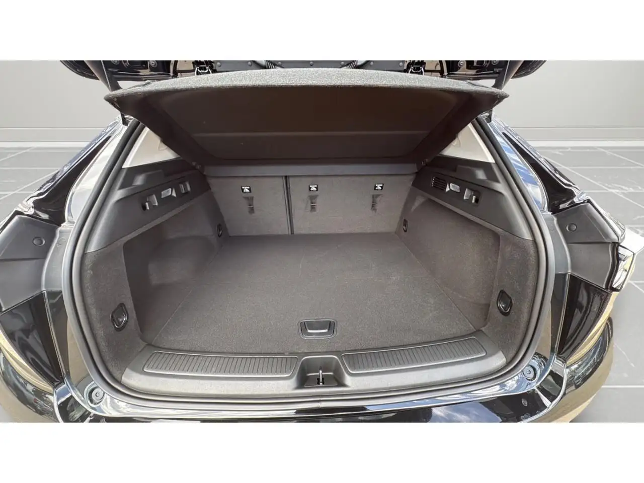Buick Envision снимка Buick Envision