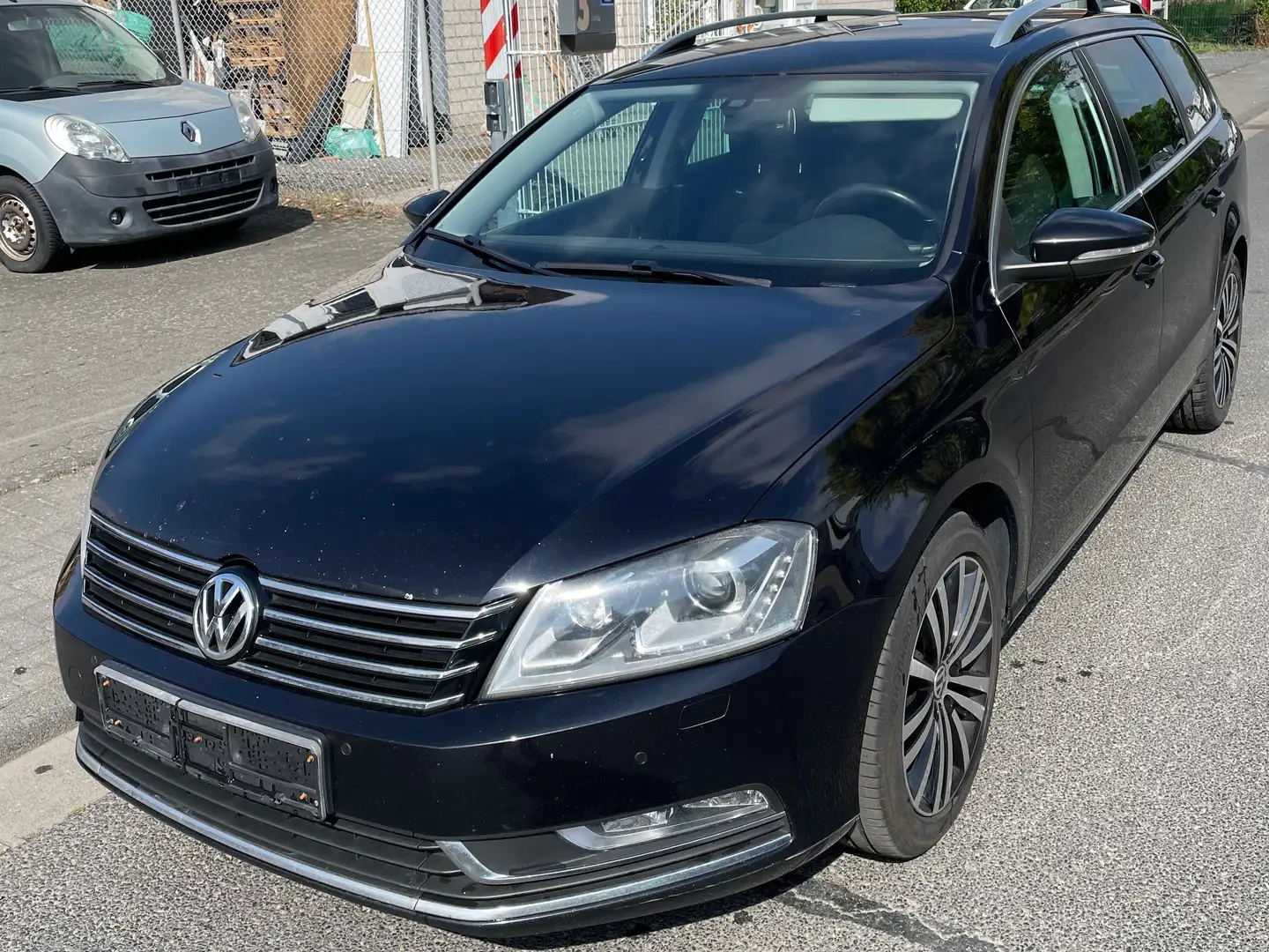 Volkswagen Passat Variant 2.0 Blue TDI Comfortline Scheckheft lückenlos Zwart - 1