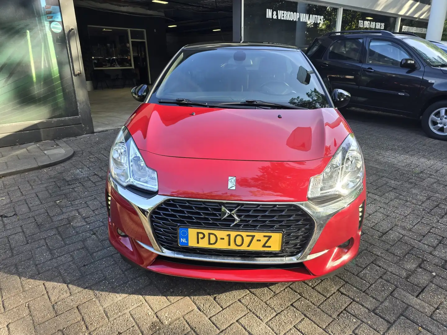 DS Automobiles DS 3 1.2 PureTech So Chic | 2E EIGENAAR | 12MND GARANTI Piros - 2