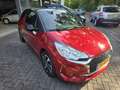 DS Automobiles DS 3 1.2 PureTech So Chic | 2E EIGENAAR | 12MND GARANTI Piros - thumbnail 3