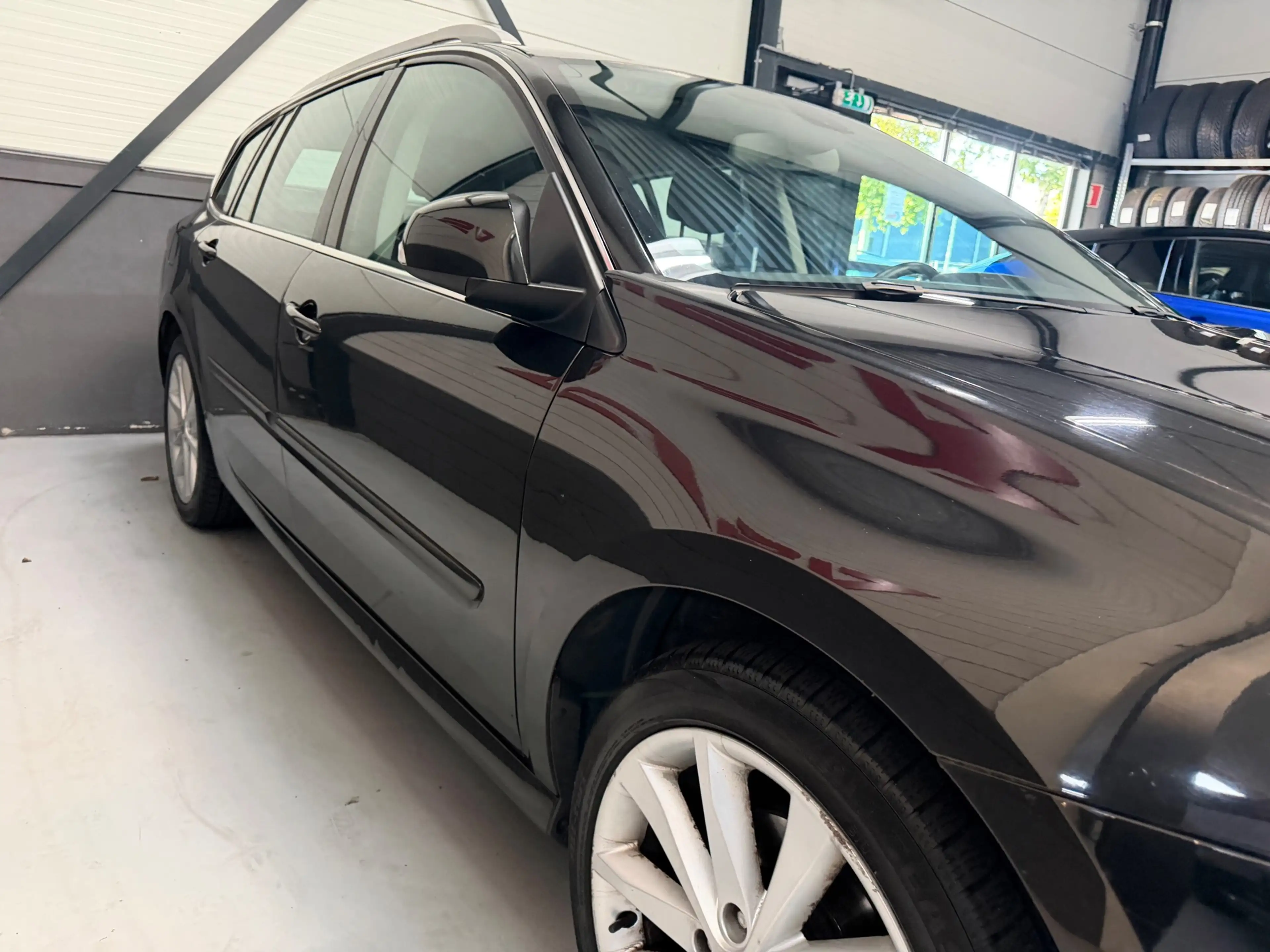 Renault Laguna Estate 2.0 16V T Dynamque|Cruise|PDC achter|Trekha — photo 11