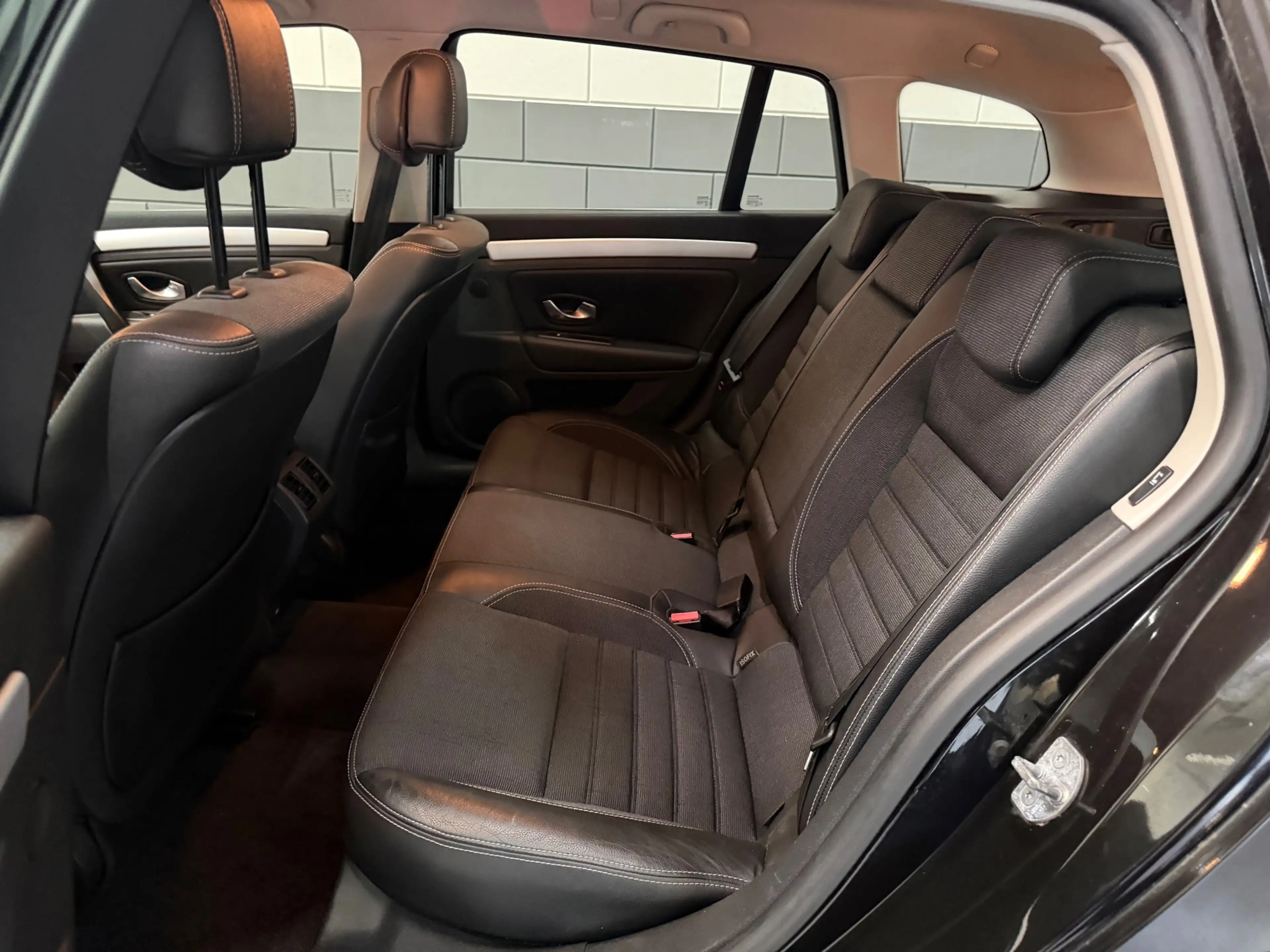 Renault Laguna Estate 2.0 16V T Dynamque|Cruise|PDC achter|Trekha — photo 22