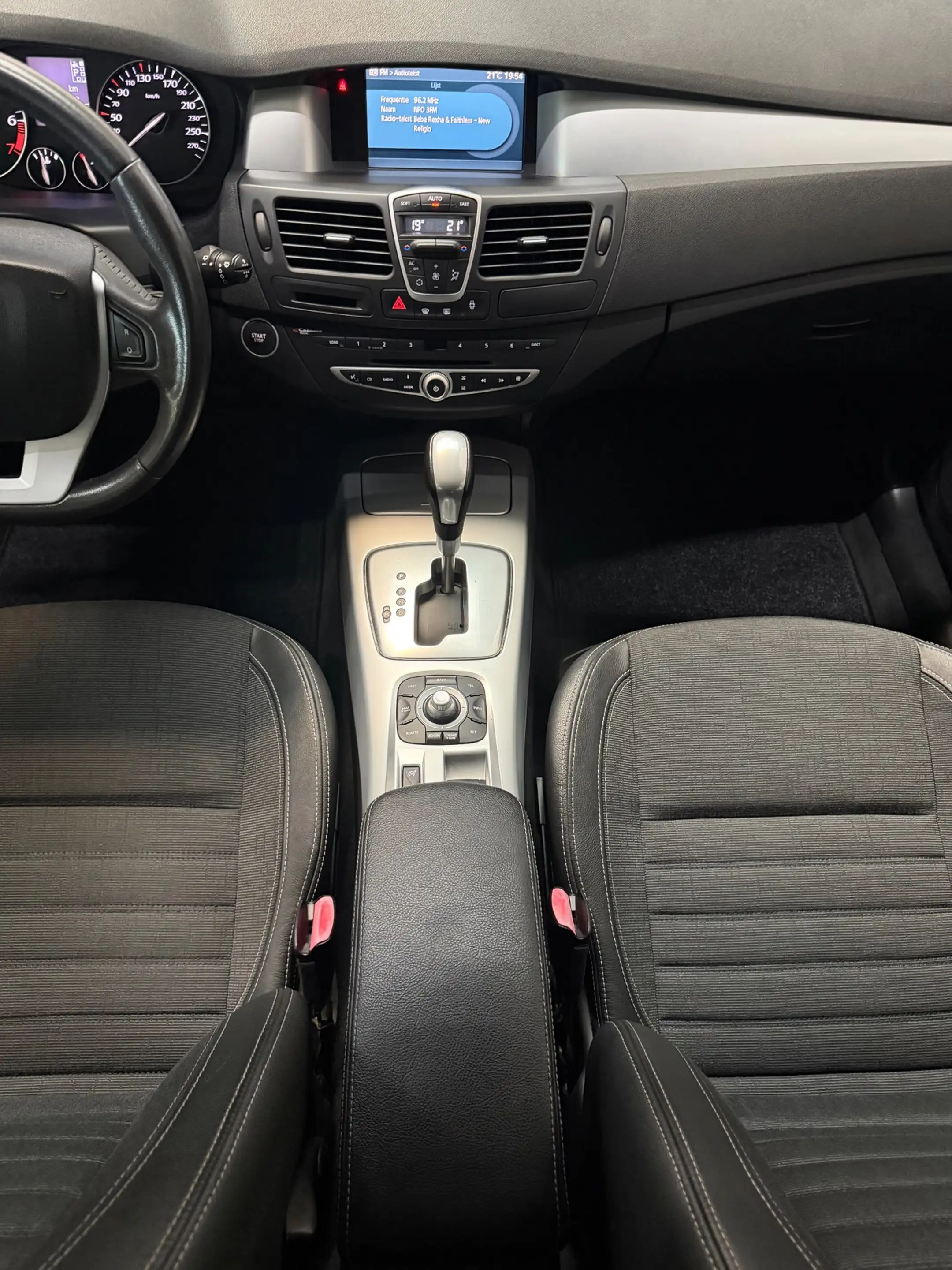 Renault Laguna Estate 2.0 16V T Dynamque|Cruise|PDC achter|Trekha — photo 23