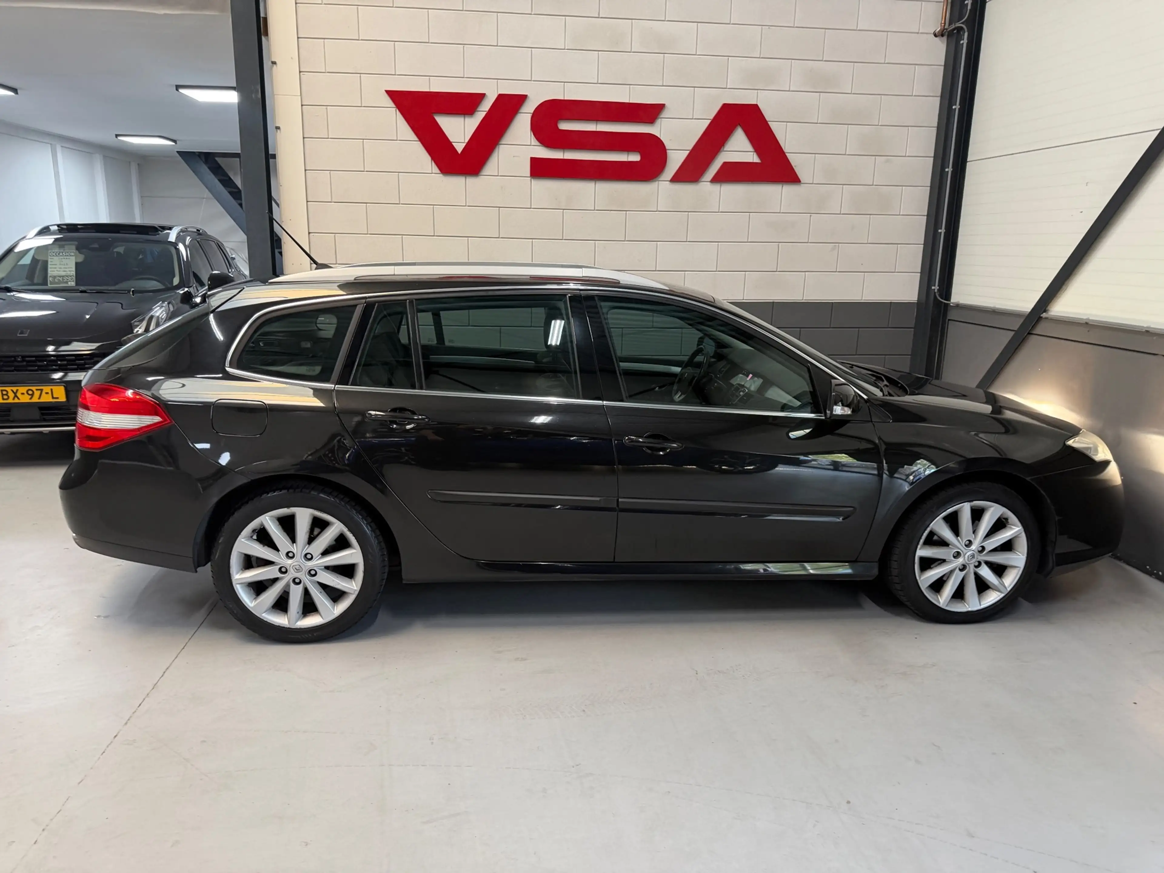 Renault Laguna Estate 2.0 16V T Dynamque|Cruise|PDC achter|Trekha — photo 7