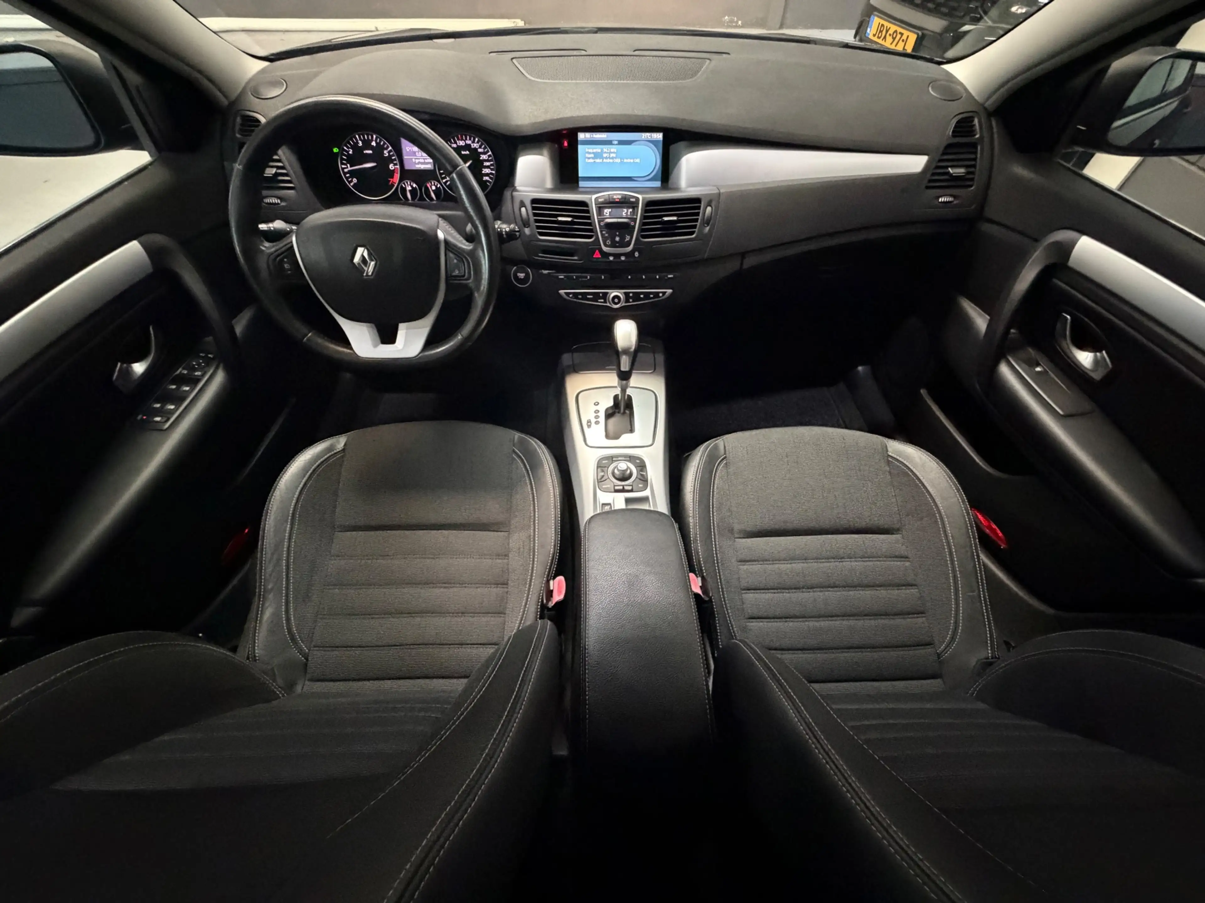 Renault Laguna Estate 2.0 16V T Dynamque|Cruise|PDC achter|Trekha — photo 17