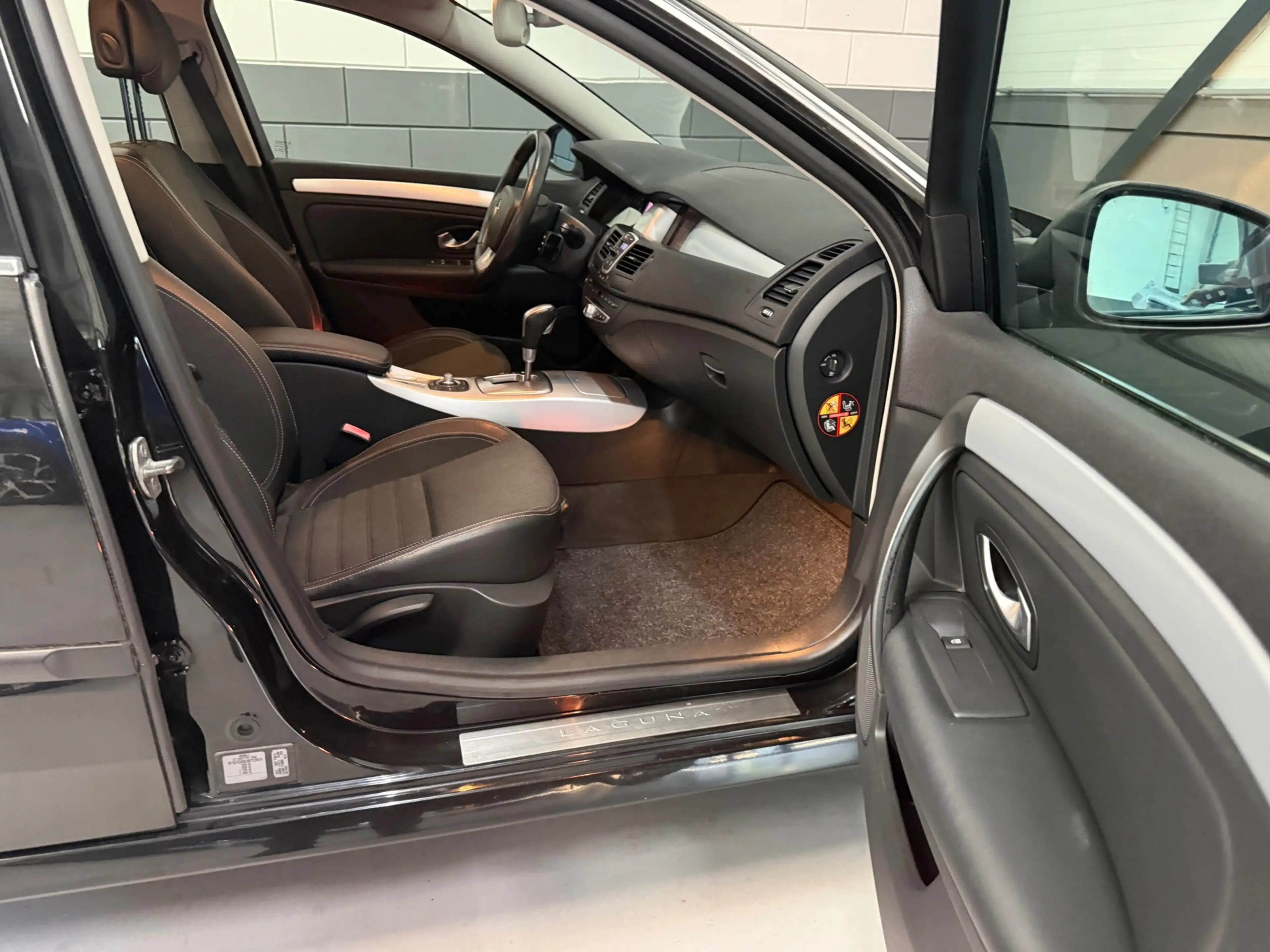 Renault Laguna Estate 2.0 16V T Dynamque|Cruise|PDC achter|Trekha — photo 37
