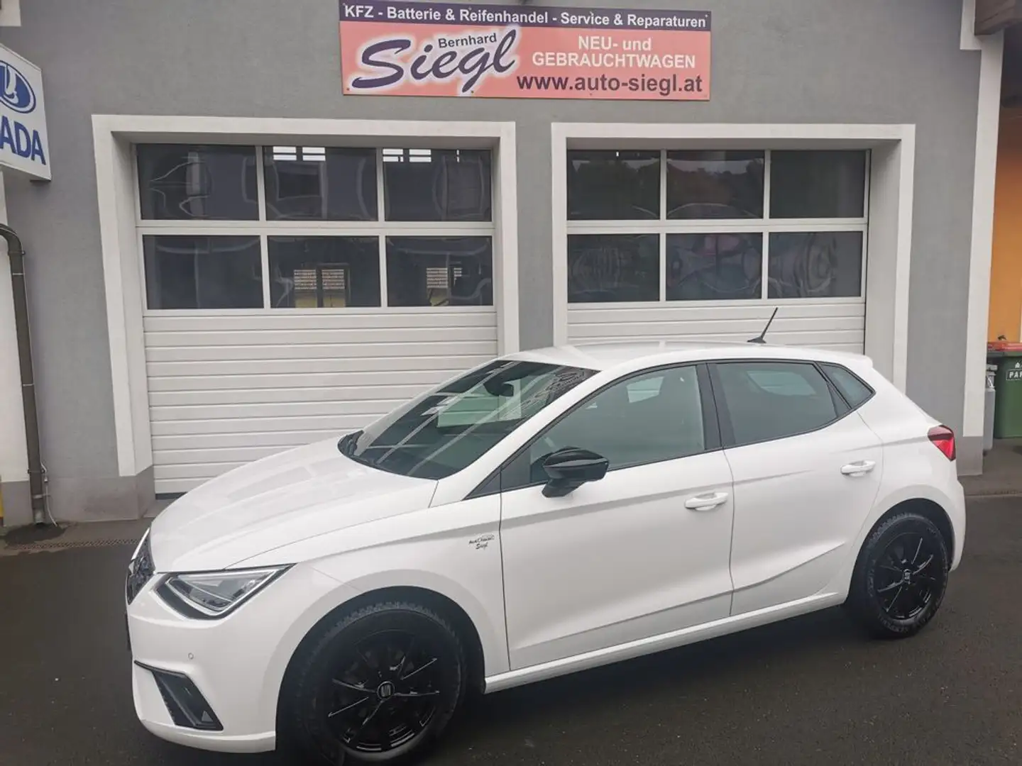 SEAT Ibiza FR Weiß - 1