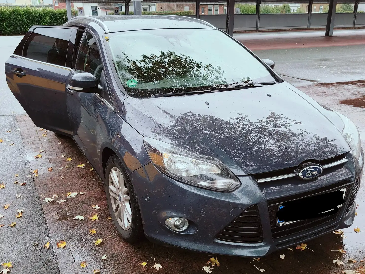 Ford Focus Focus Turnier 1.0 EcoBoost Titanium Grau - 1
