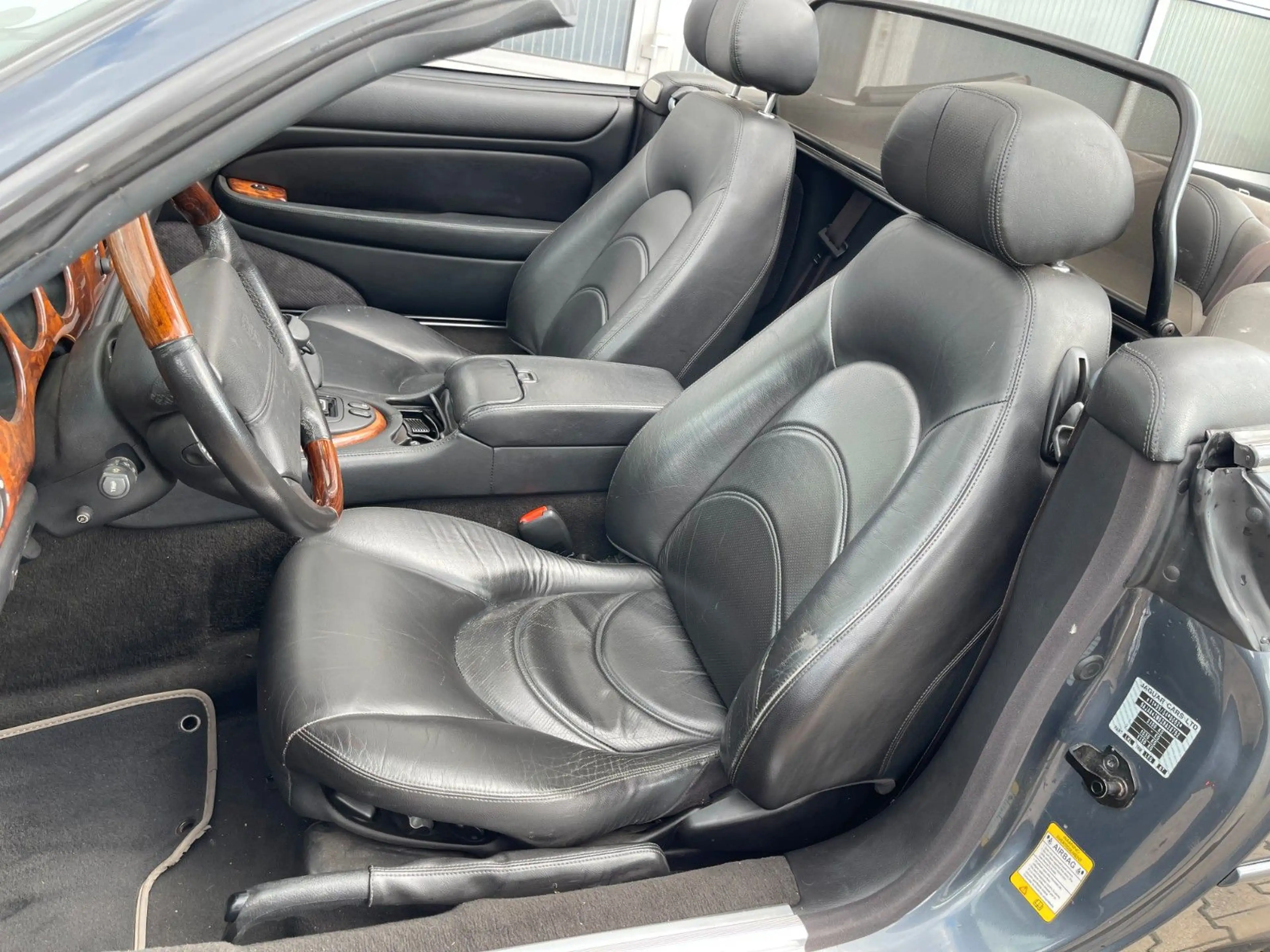 Jaguar XK8 Cabriolet/SHZ/NAVI/TEMPOMAT/GARANTIE — photo 14